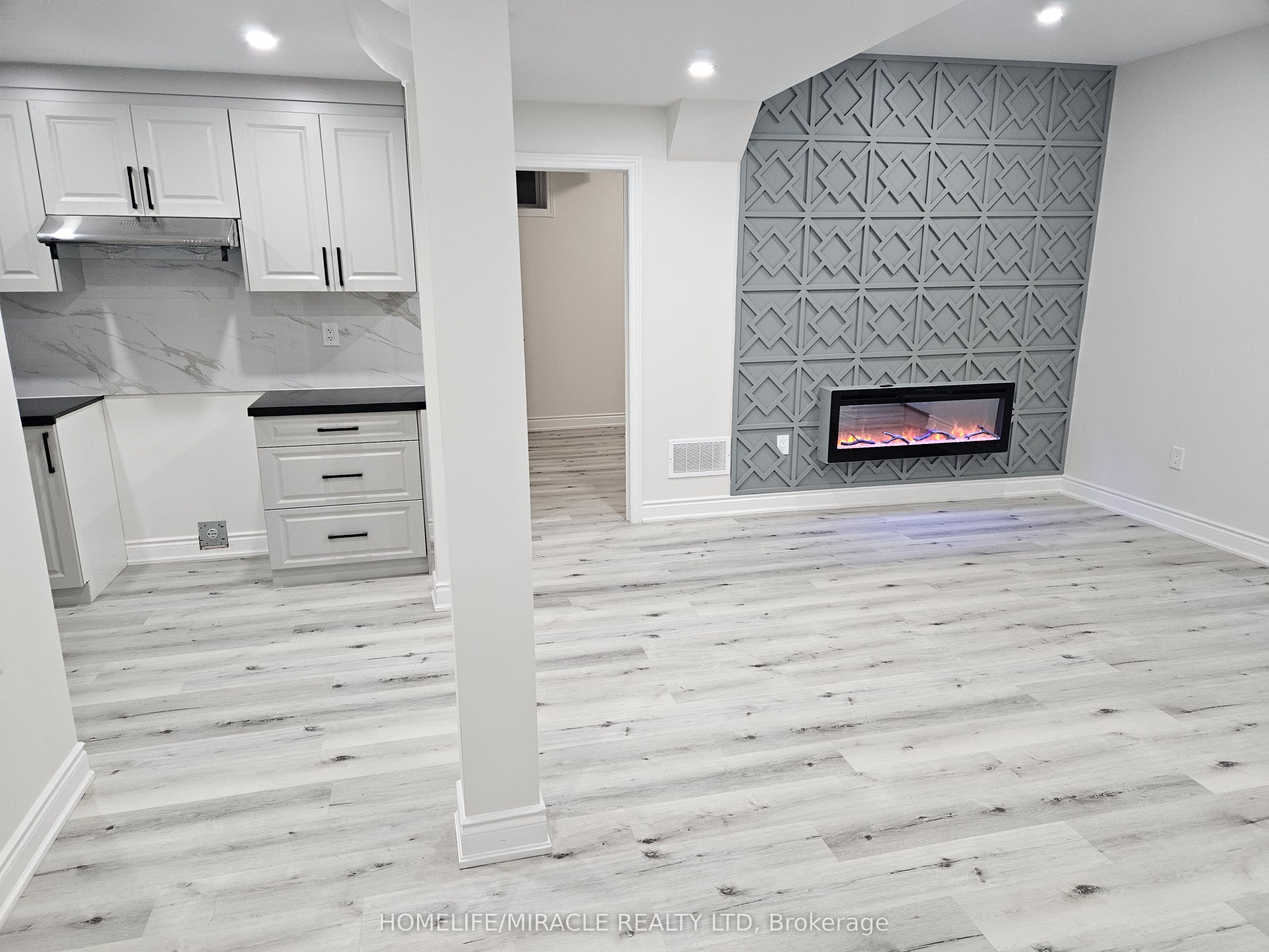 7 Anatolia Street Property Photo 32