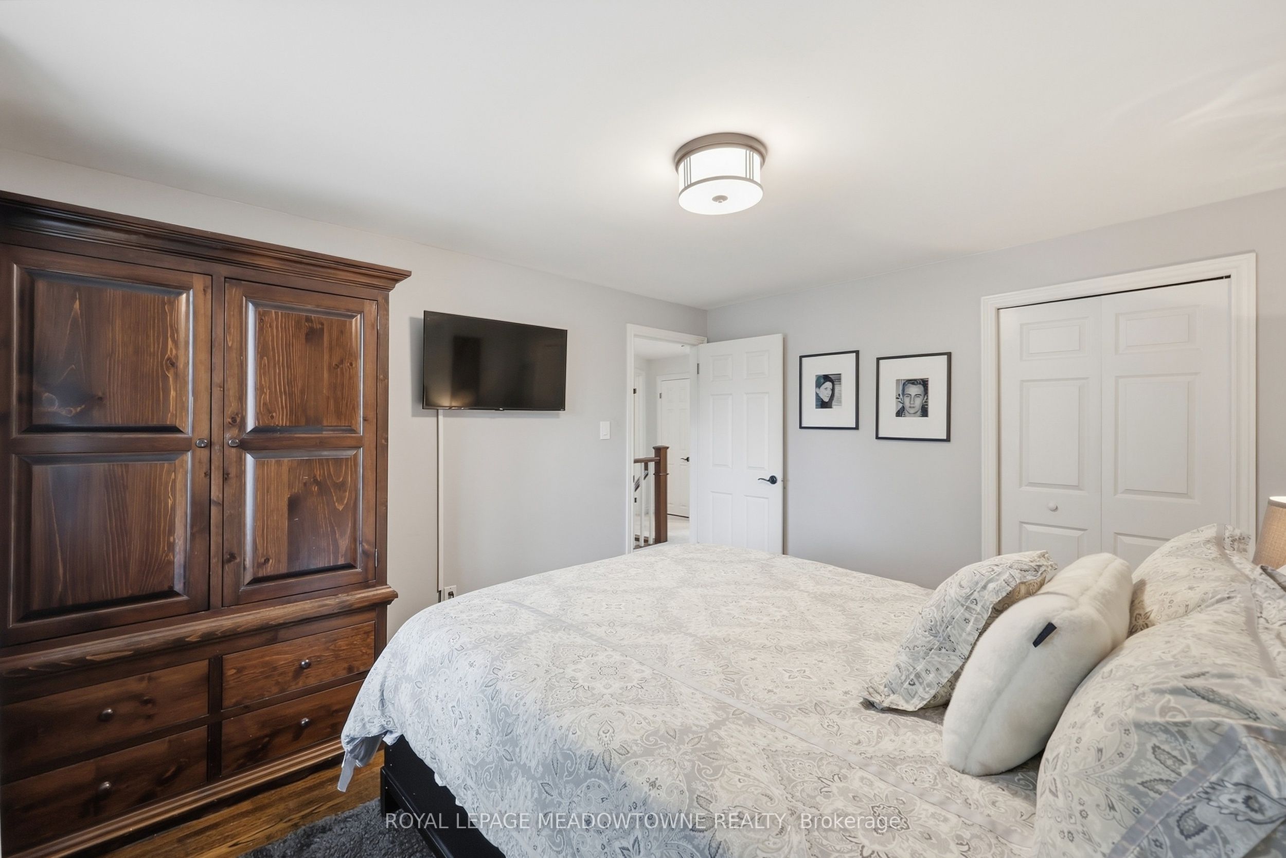 12 Cheltenham Court Property Photo 23