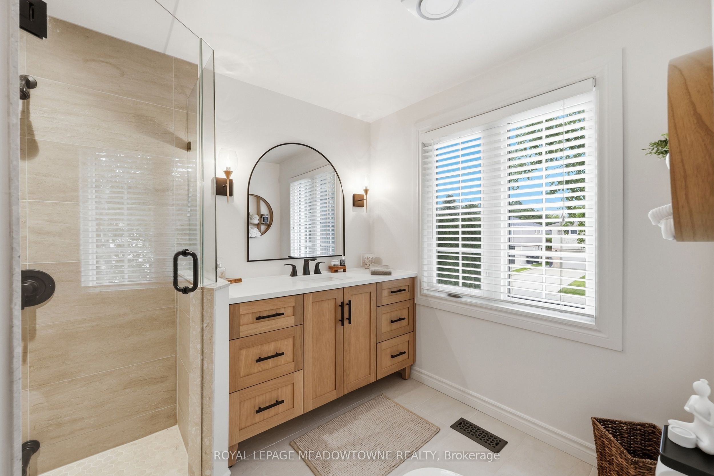 12 Cheltenham Court Property Photo 26