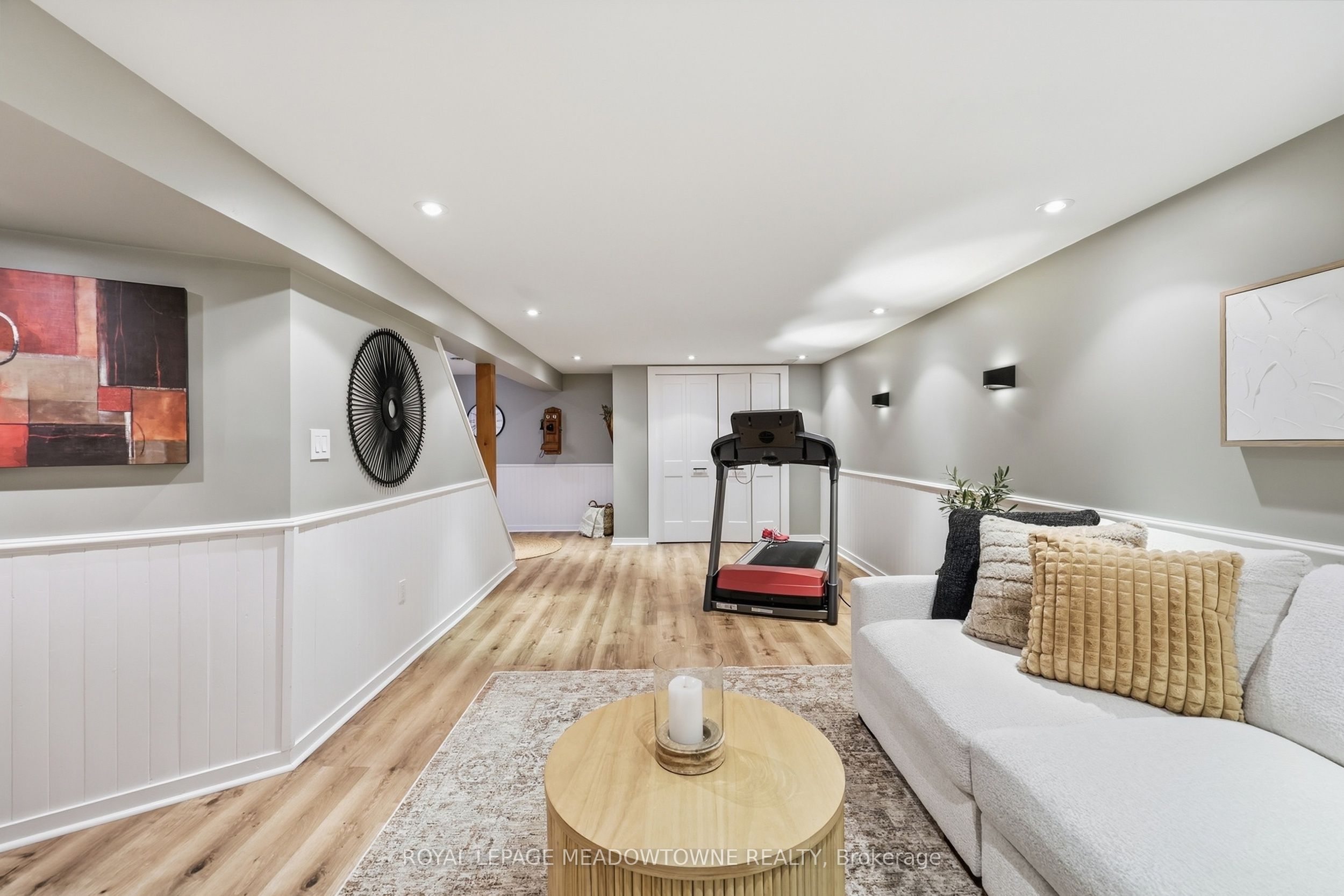 12 Cheltenham Court Property Photo 32