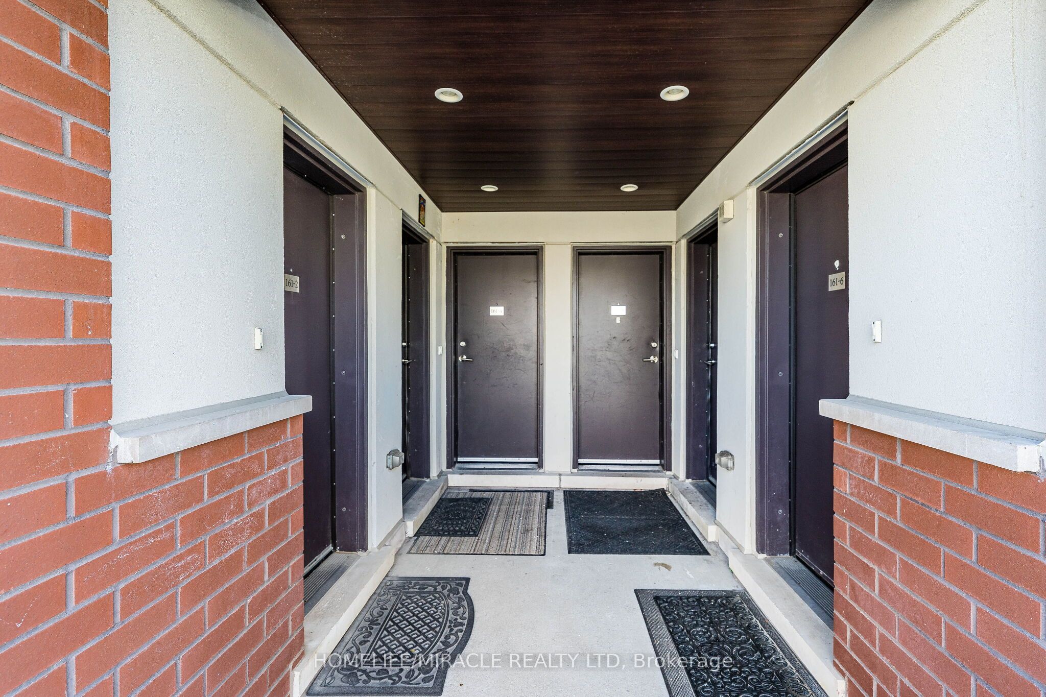 161 William Duncan Road 8 Property Photo 7