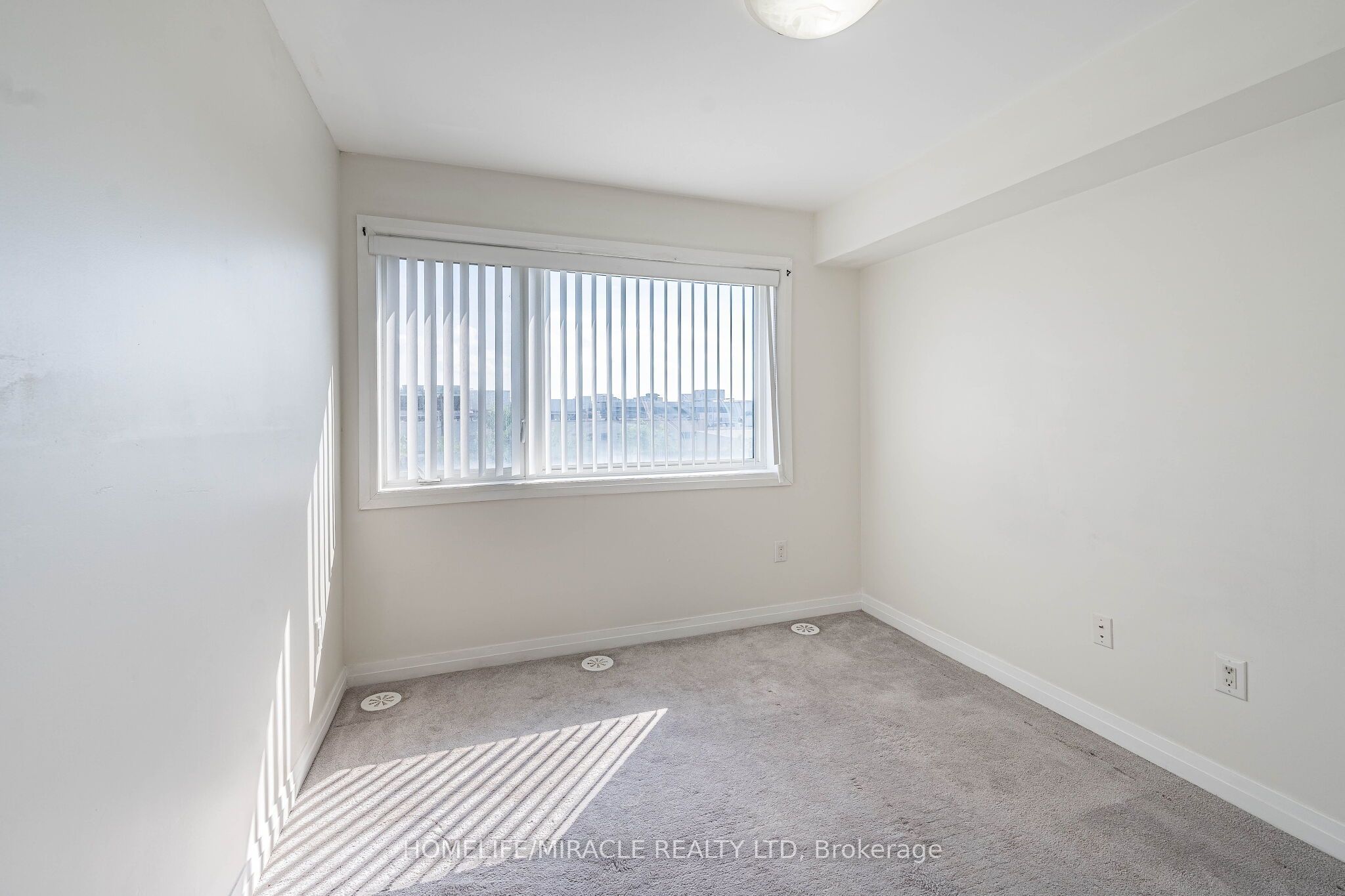 161 William Duncan Road 8 Property Photo 23