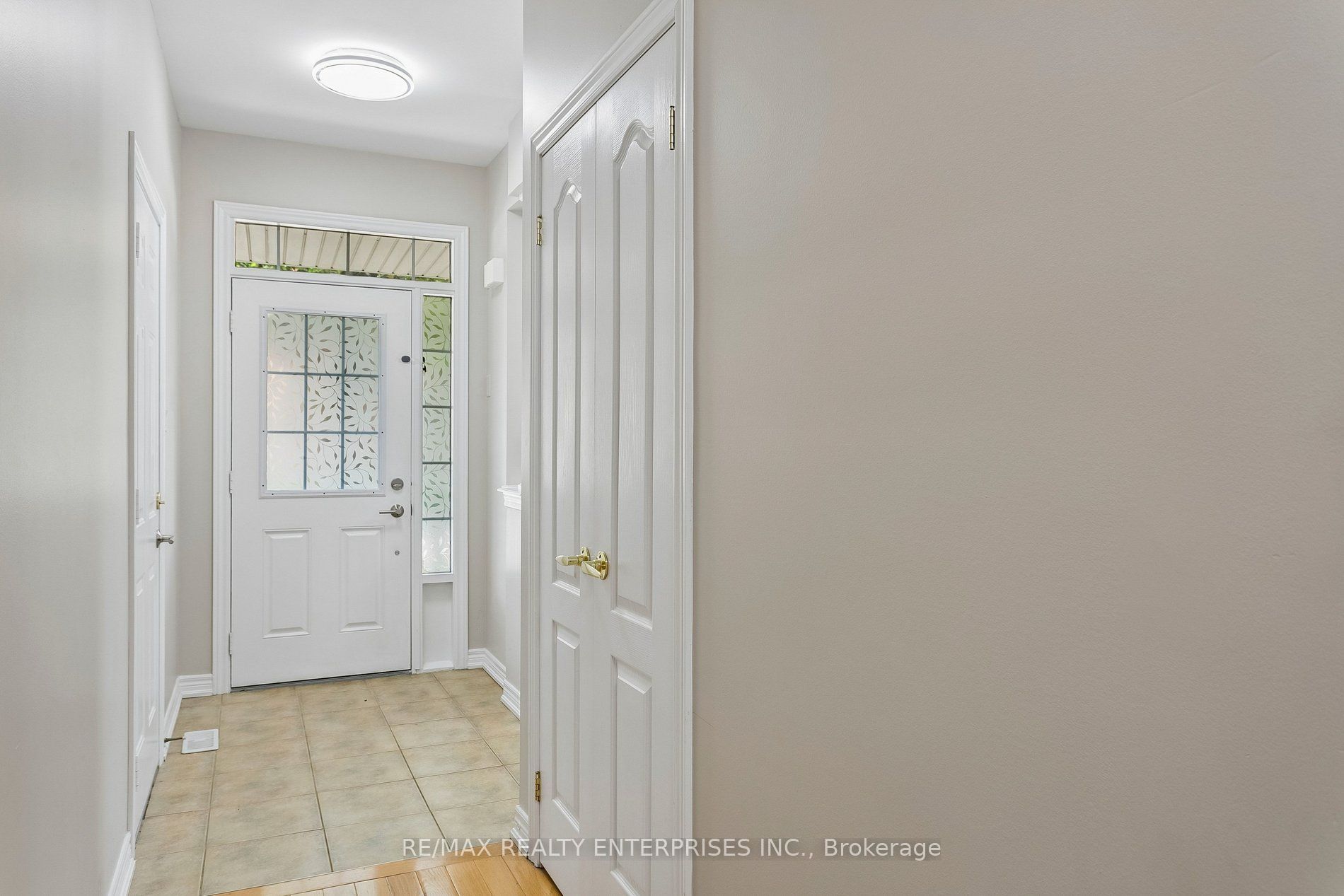 1633 Northmount Avenue 39 Property Photo 13