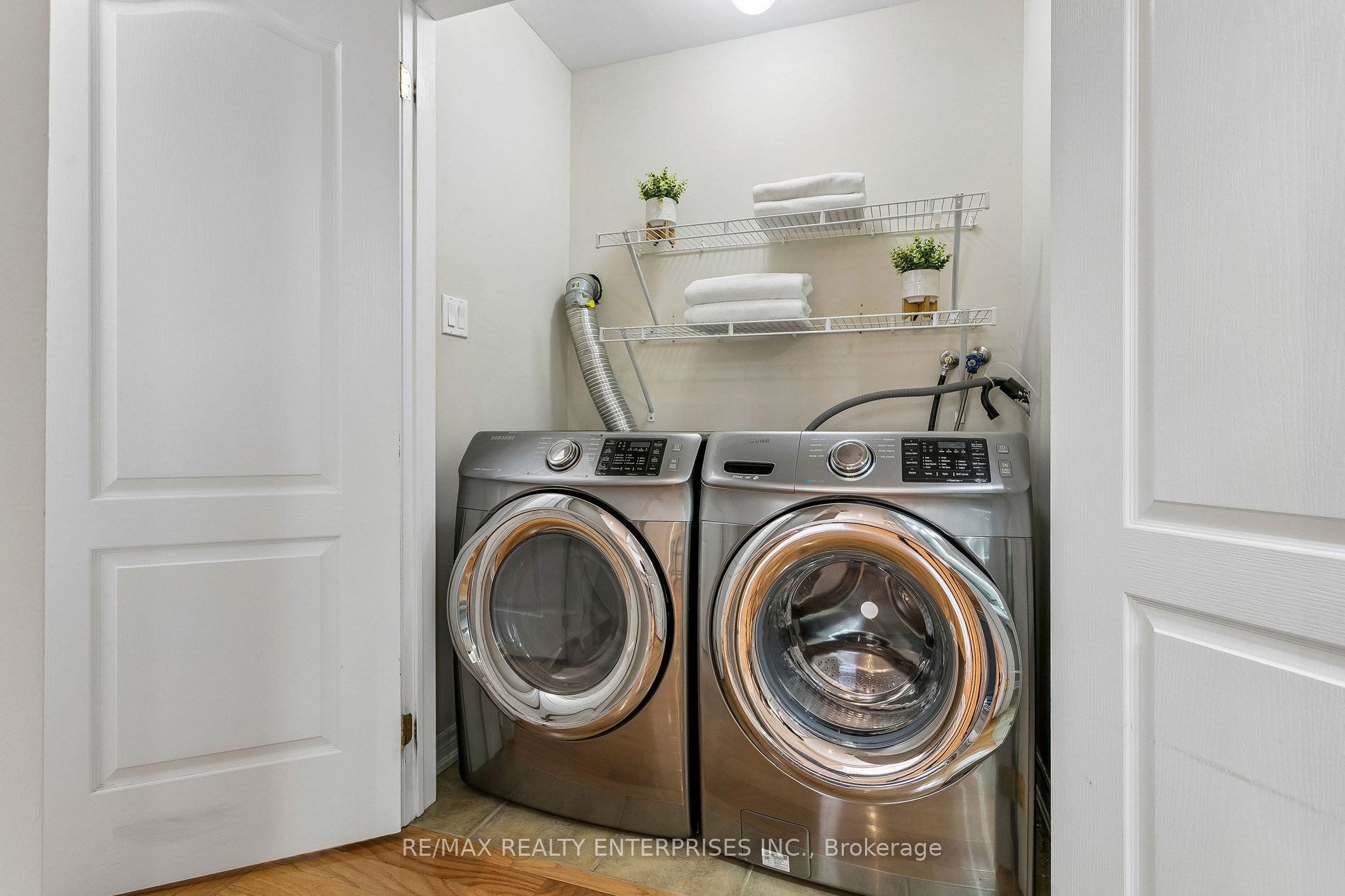 1633 Northmount Avenue 39 Property Photo 27