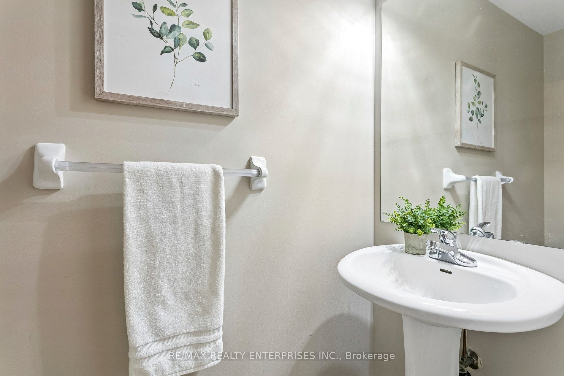 1633 Northmount Avenue 39 Property Photo 28