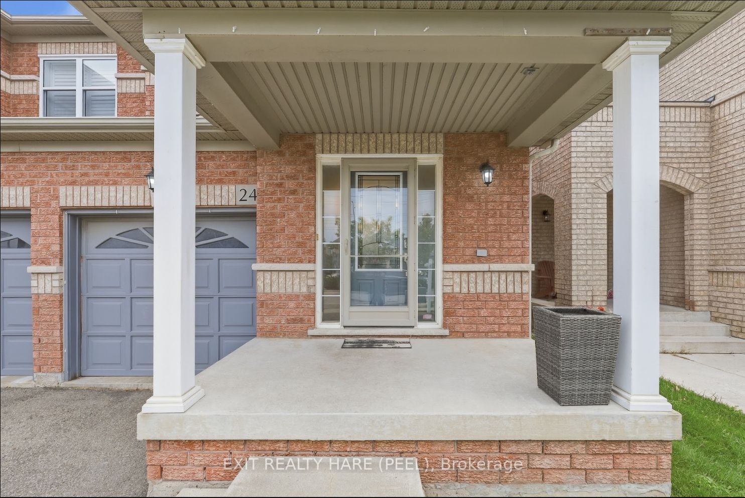 24 Snowberry Crescent Property Photo 2