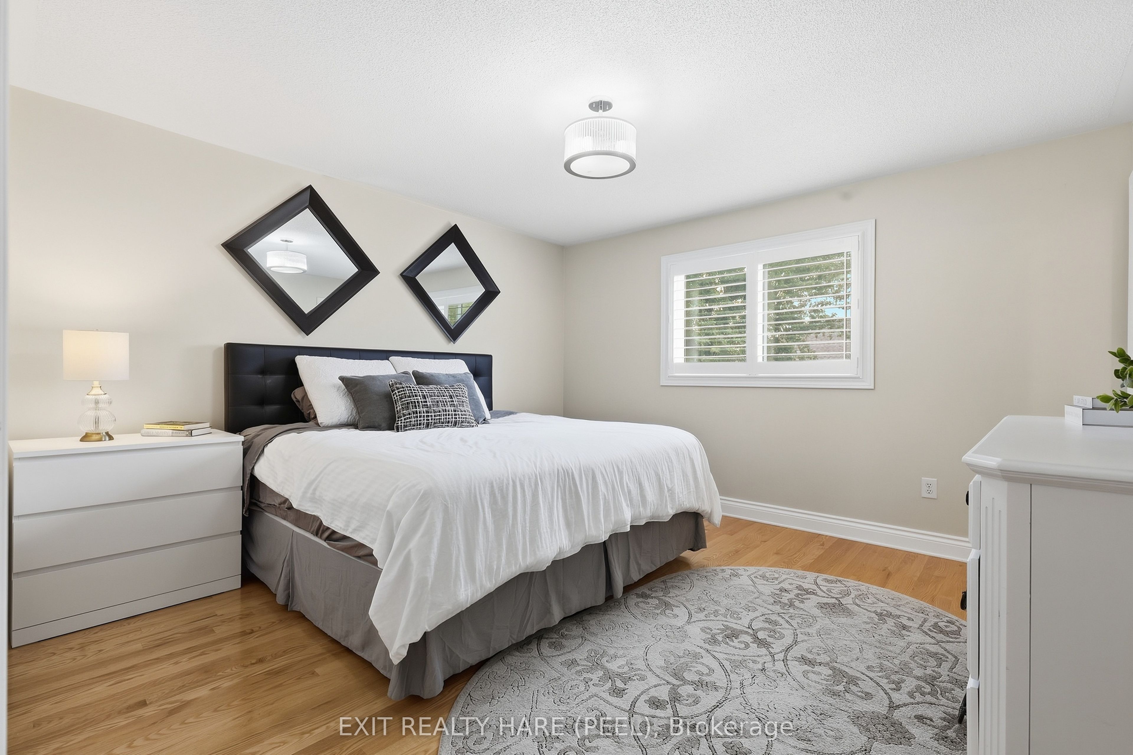 24 Snowberry Crescent Property Photo 8