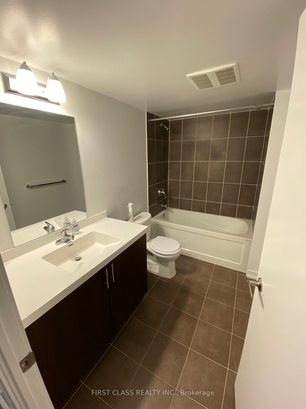 1410 Dupont Street 2103 Property Photo 12