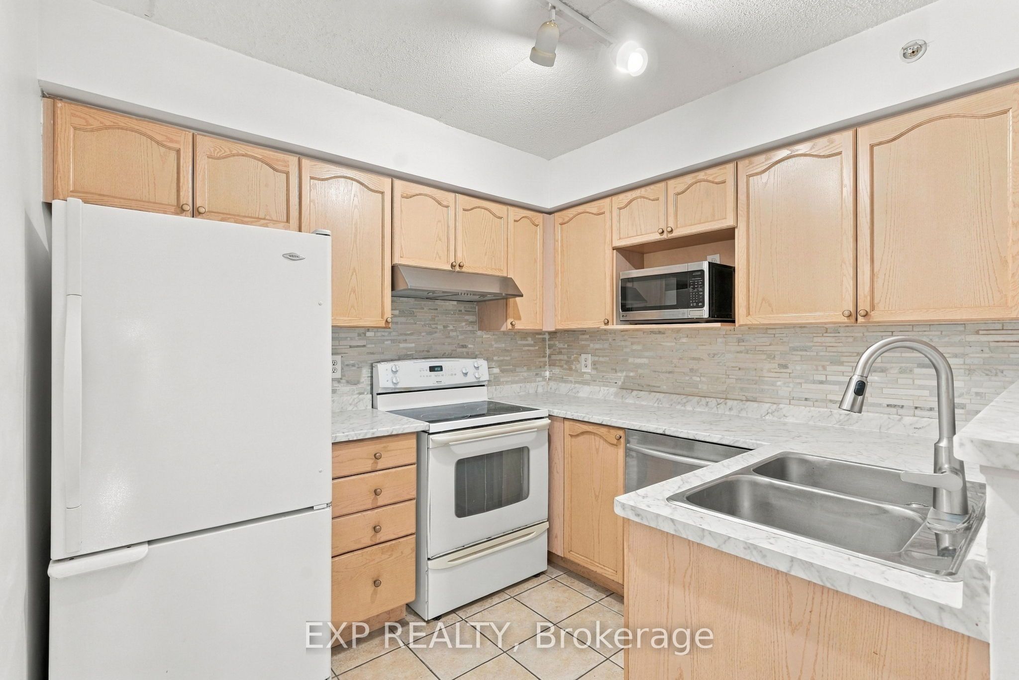 1440 Bishops Gate 206 Property Photo 4