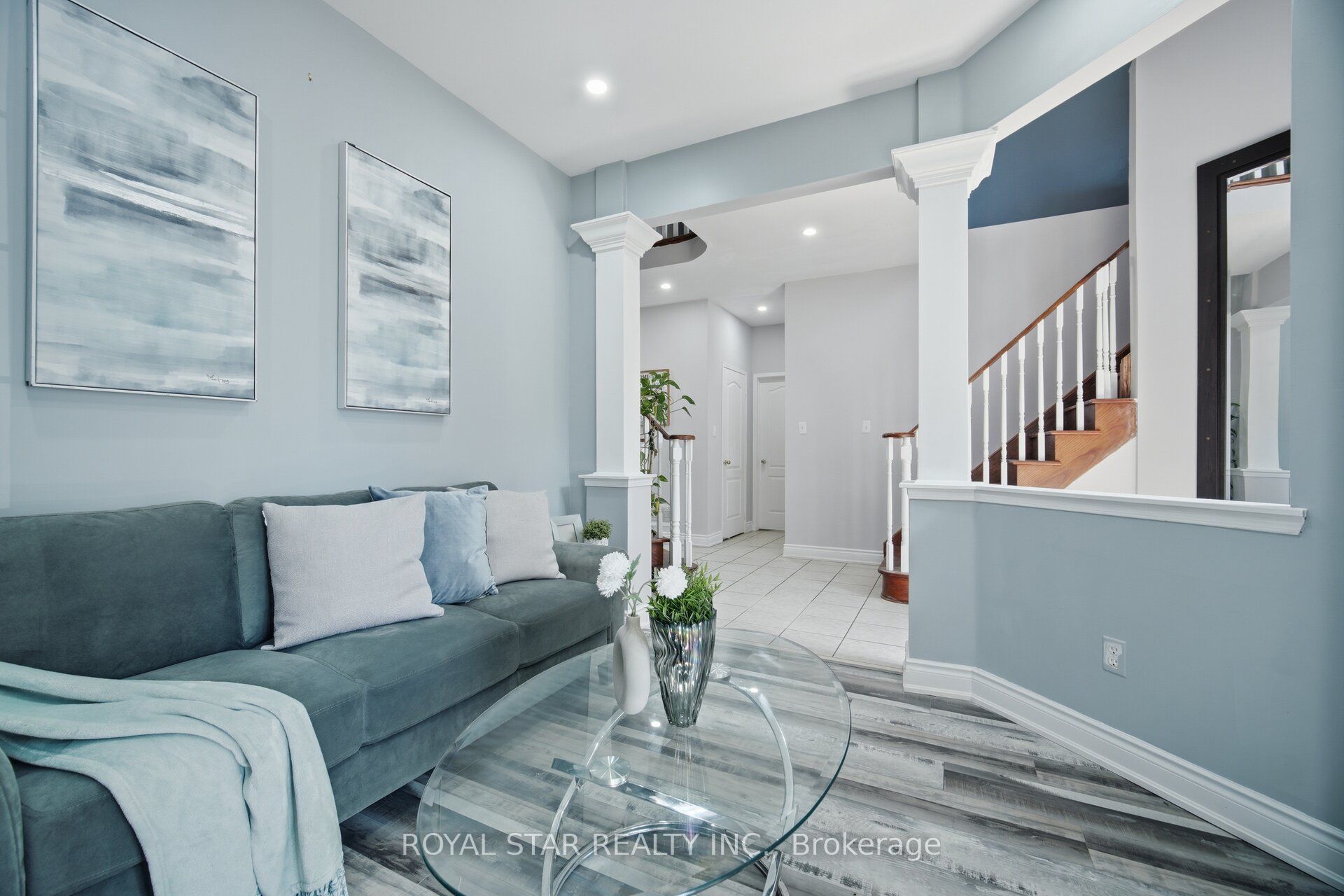 18 Summer Mist Court Property Photo 8