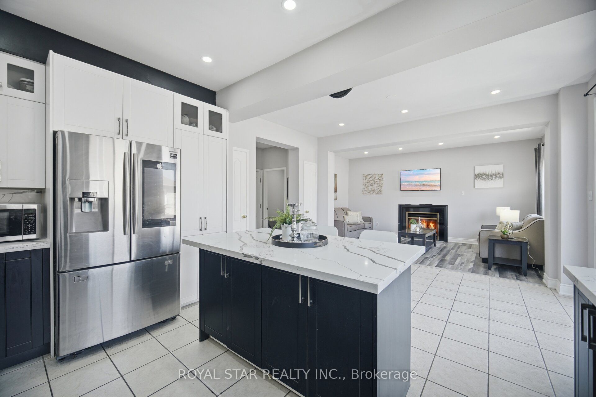 18 Summer Mist Court Property Photo 12