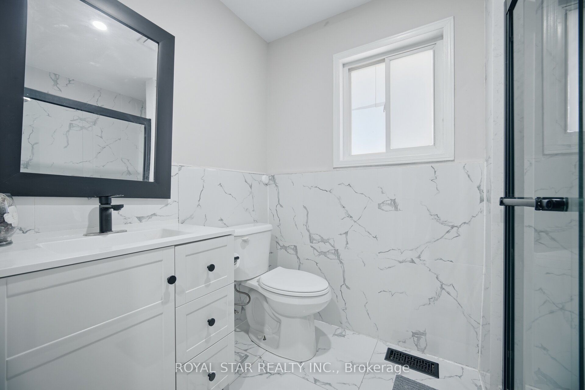 18 Summer Mist Court Property Photo 35