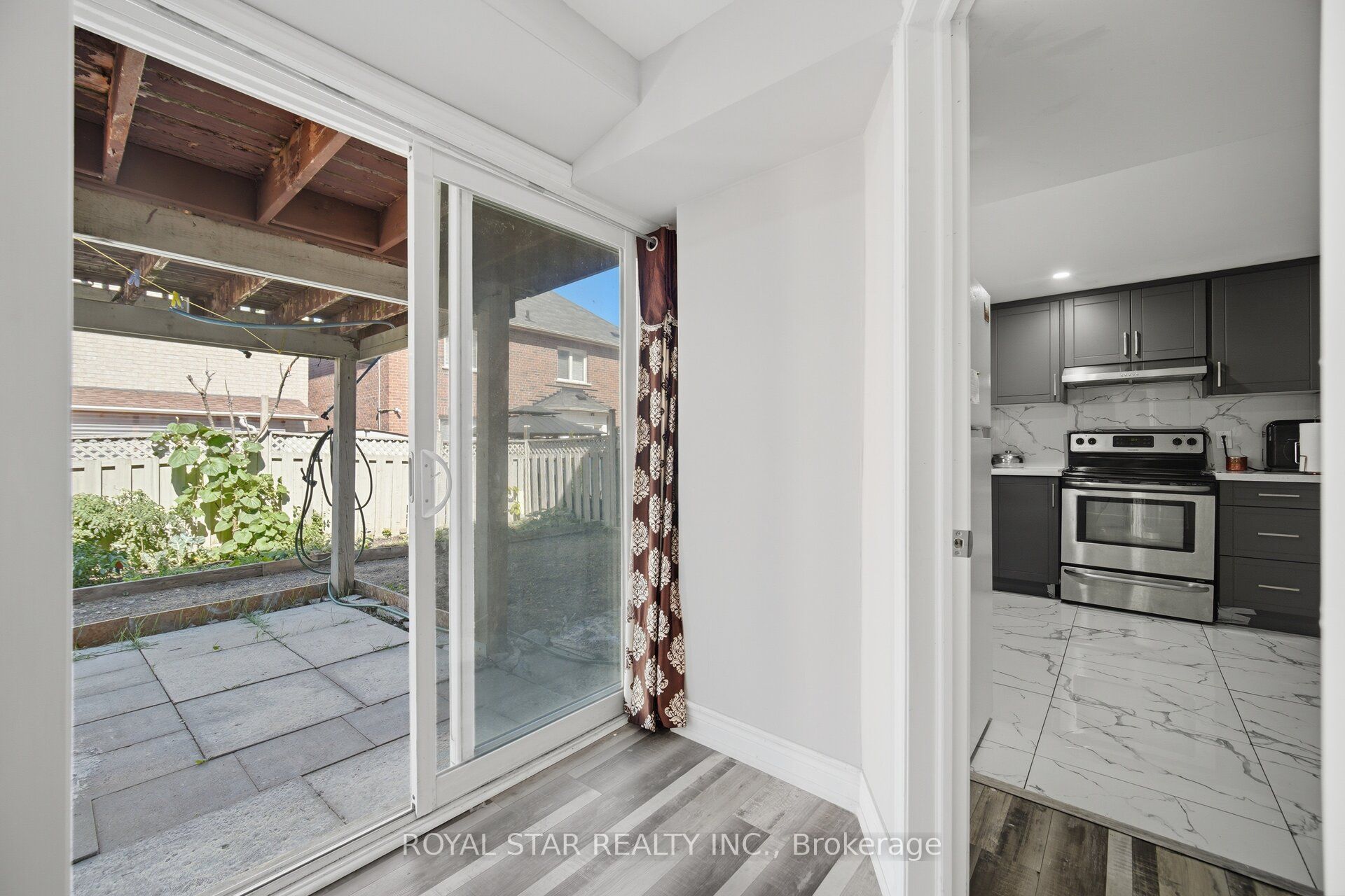 18 Summer Mist Court Property Photo 40