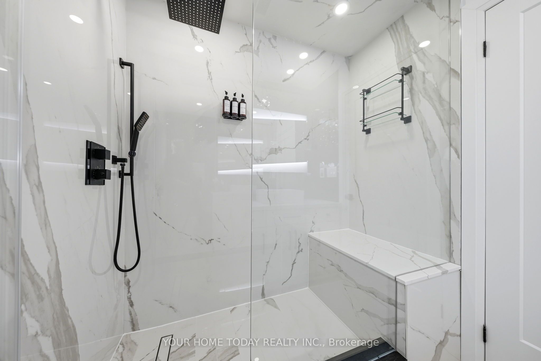 27 Chantelay Crescent Property Photo 20