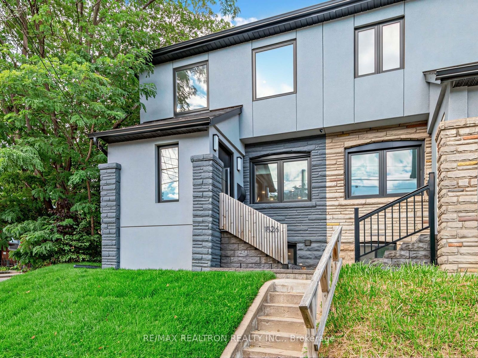1526 Davenport Road
