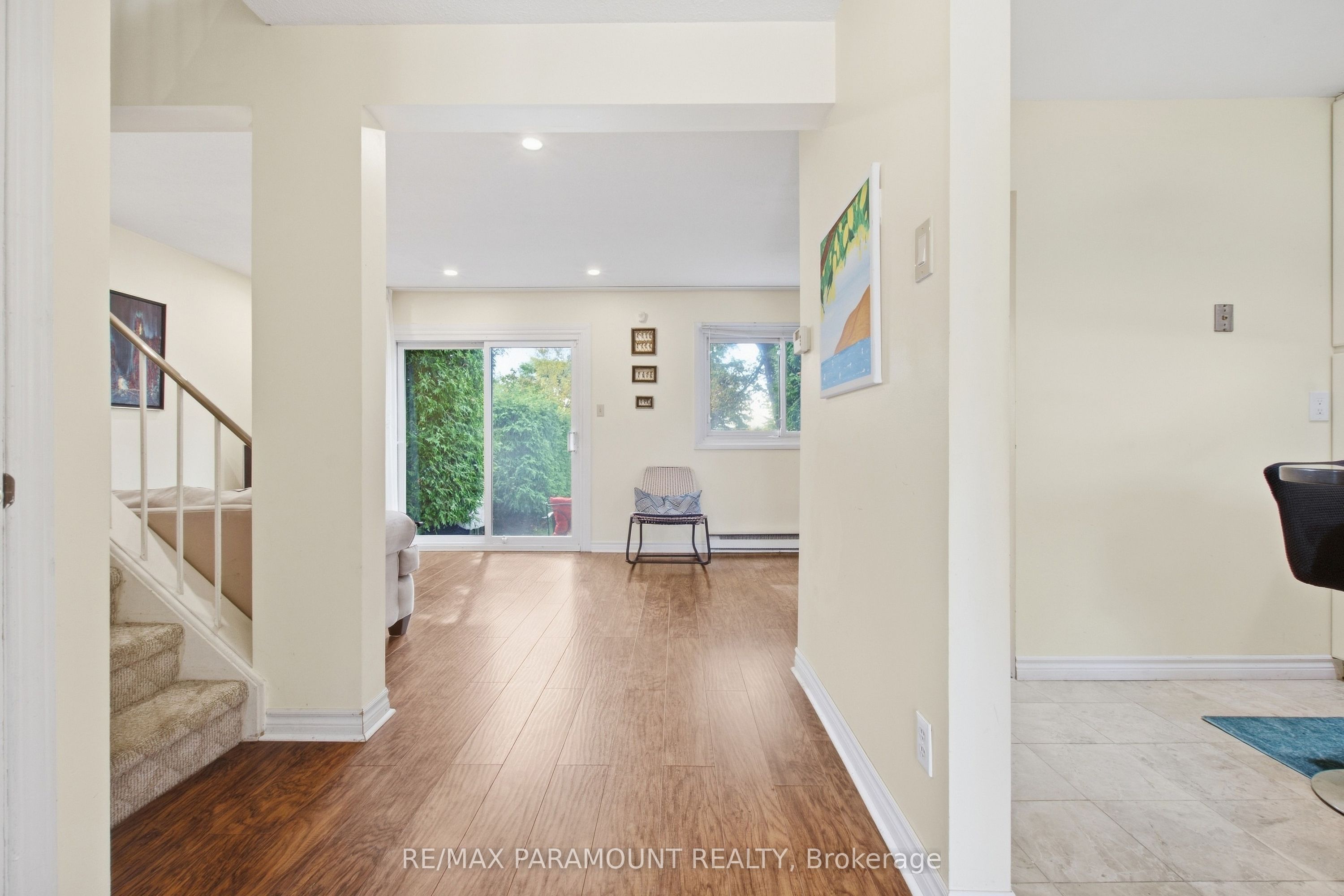 16 Gleneaden Court Property Photo 8