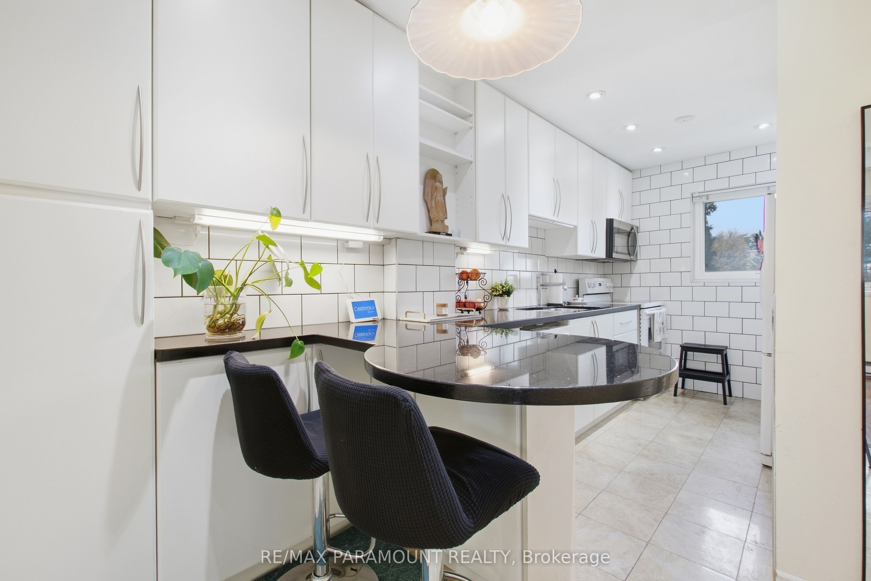 16 Gleneaden Court Property Photo 9