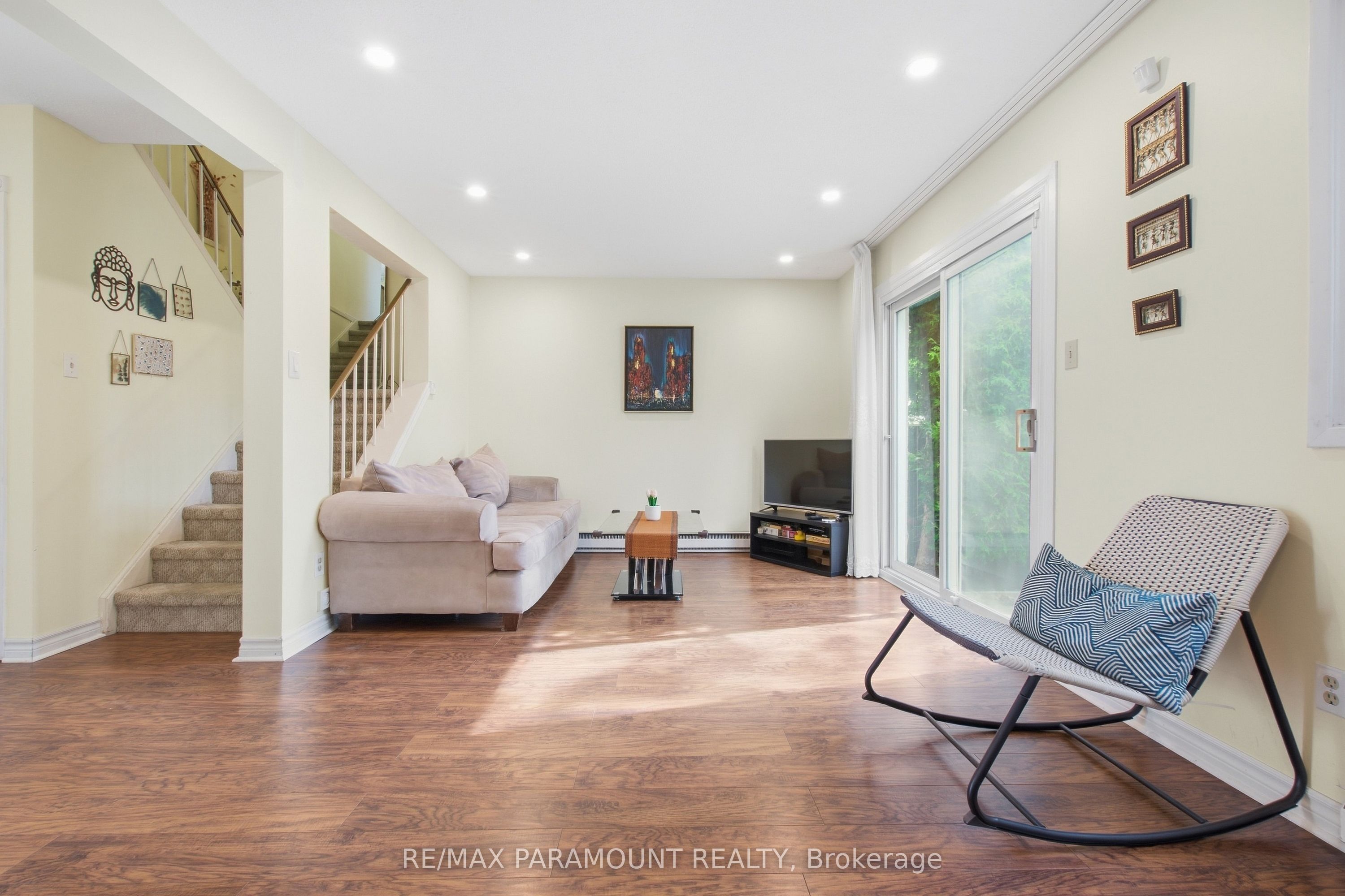 16 Gleneaden Court Property Photo 16