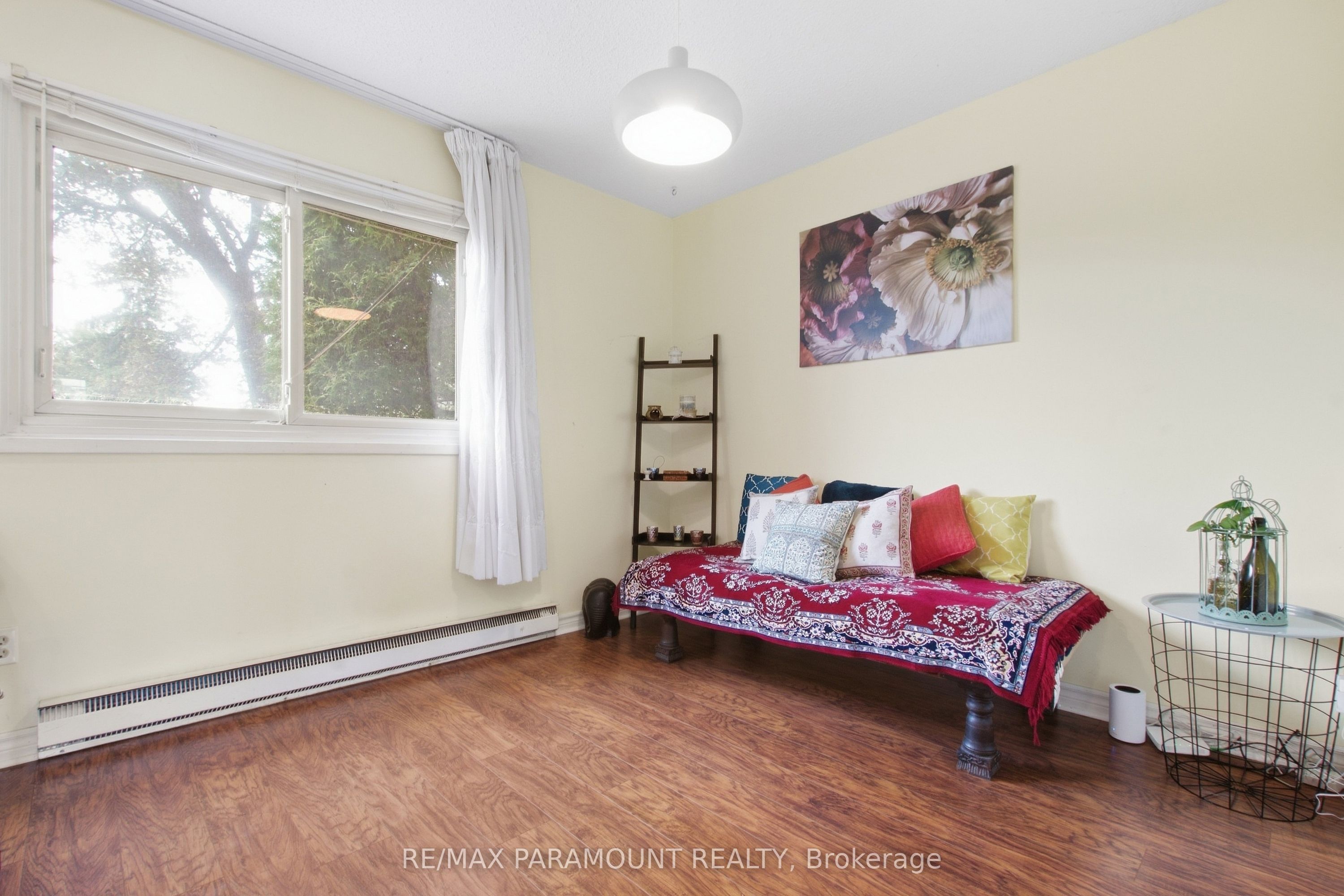 16 Gleneaden Court Property Photo 20