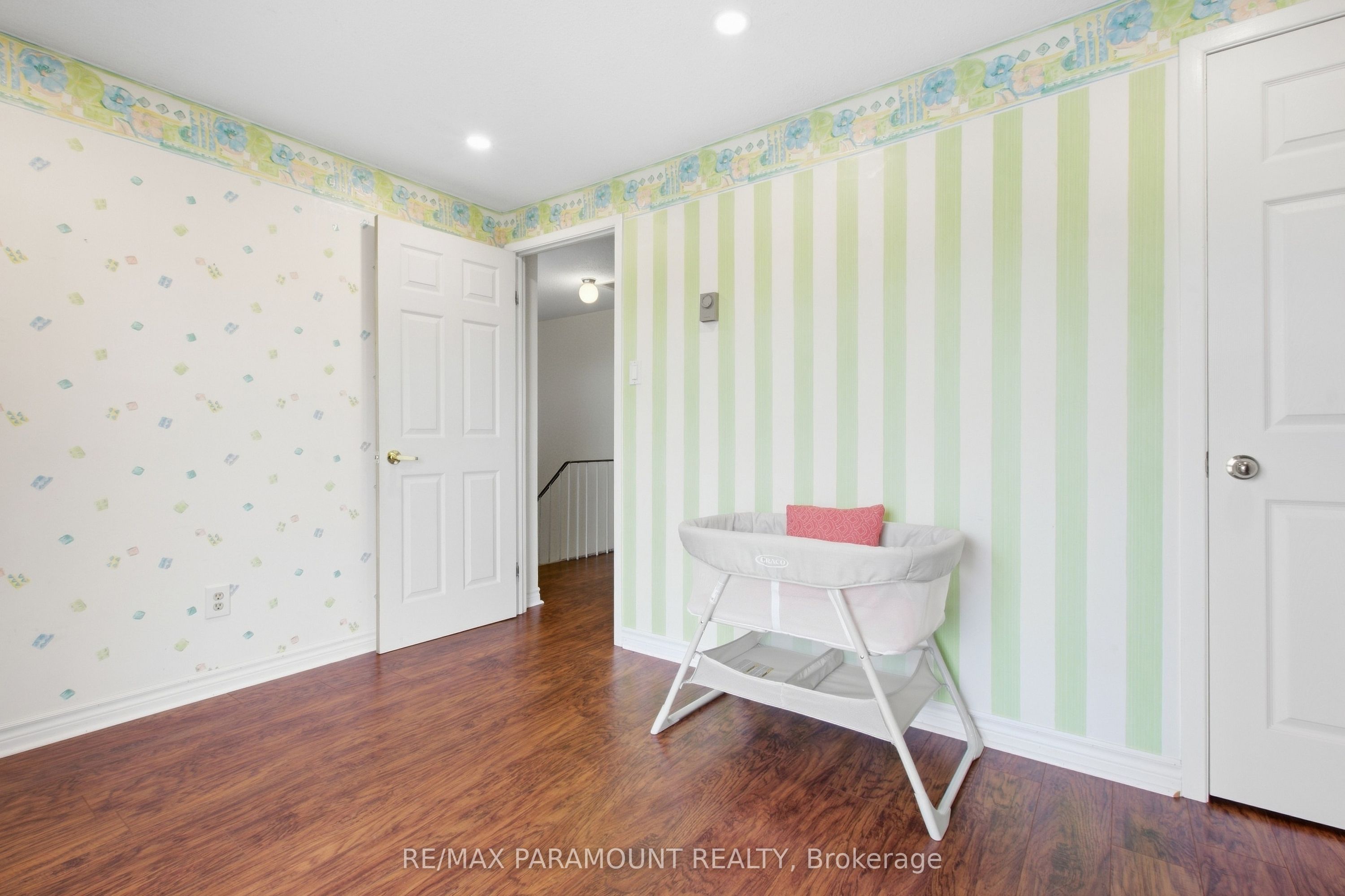 16 Gleneaden Court Property Photo 26