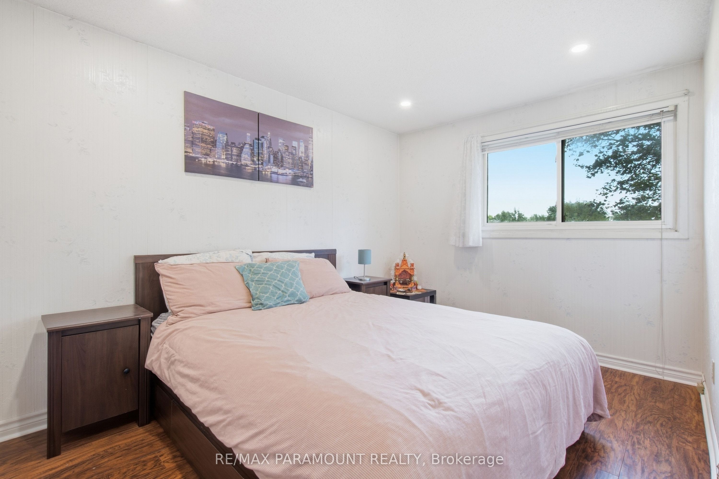 16 Gleneaden Court Property Photo 29