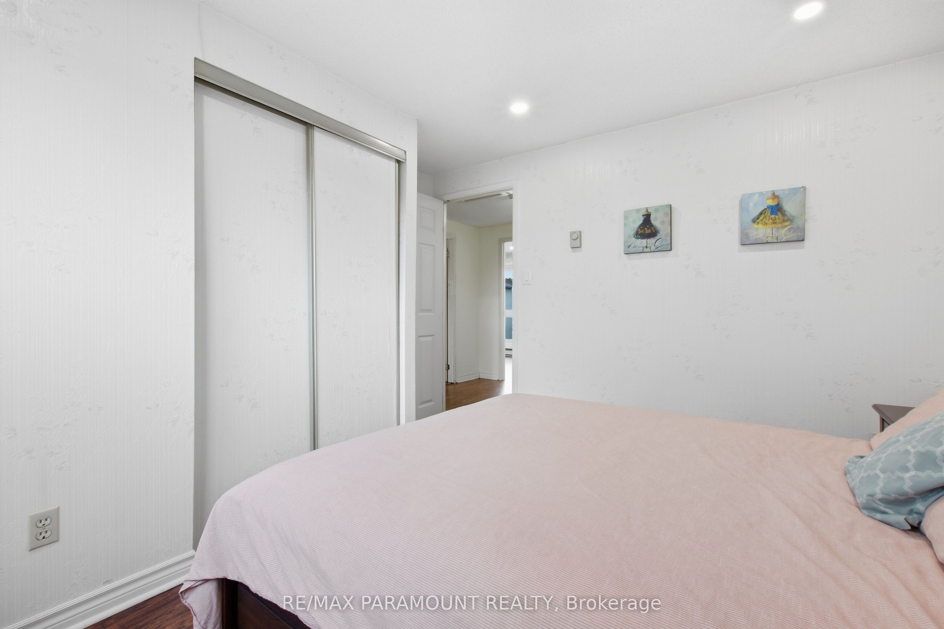 16 Gleneaden Court Property Photo 30