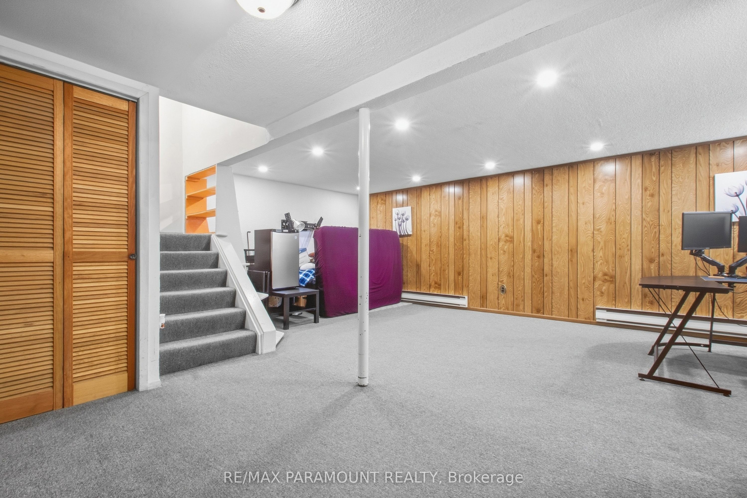 16 Gleneaden Court Property Photo 34