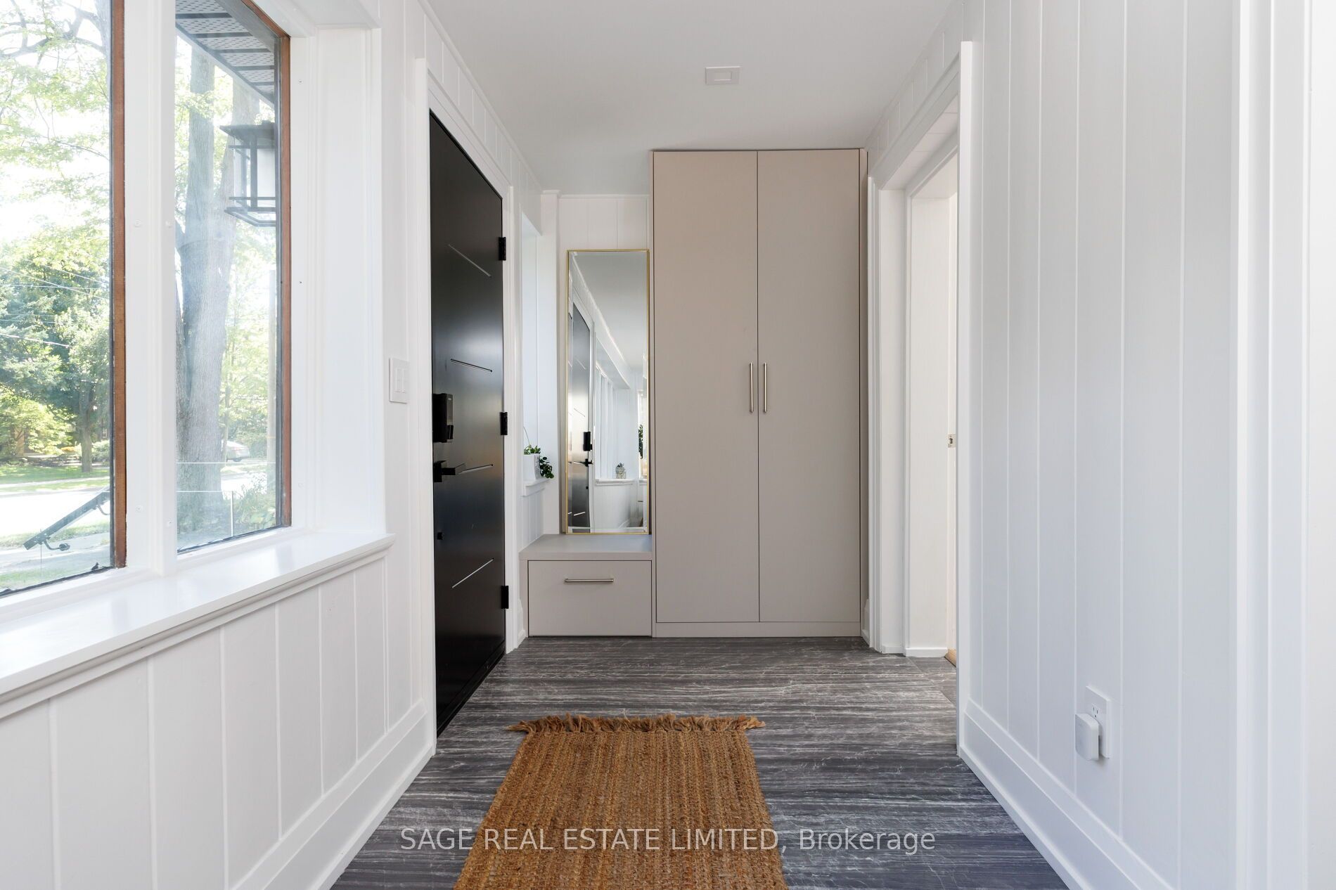 872 Royal York Road Property Photo 3