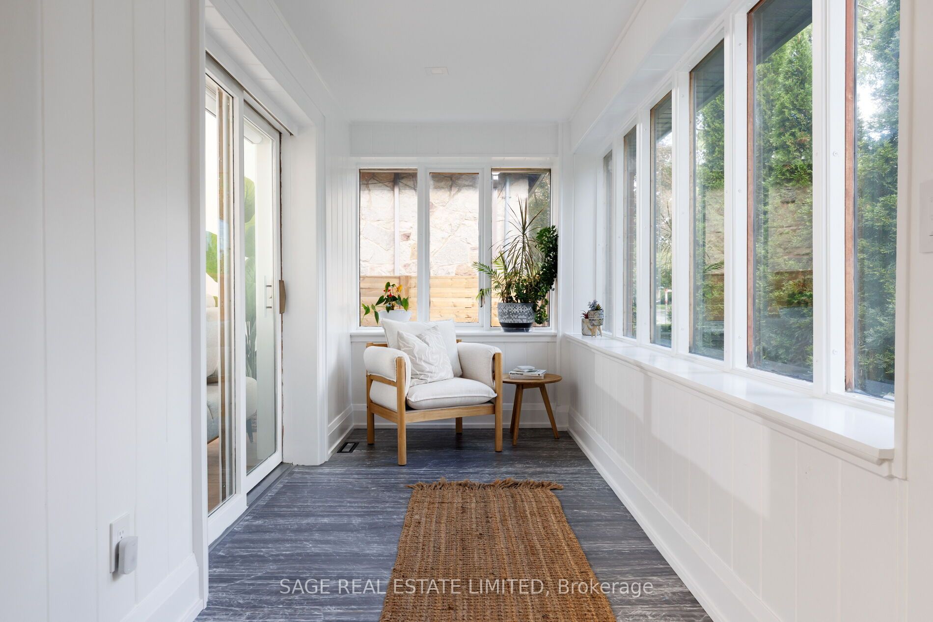 872 Royal York Road Property Photo 4