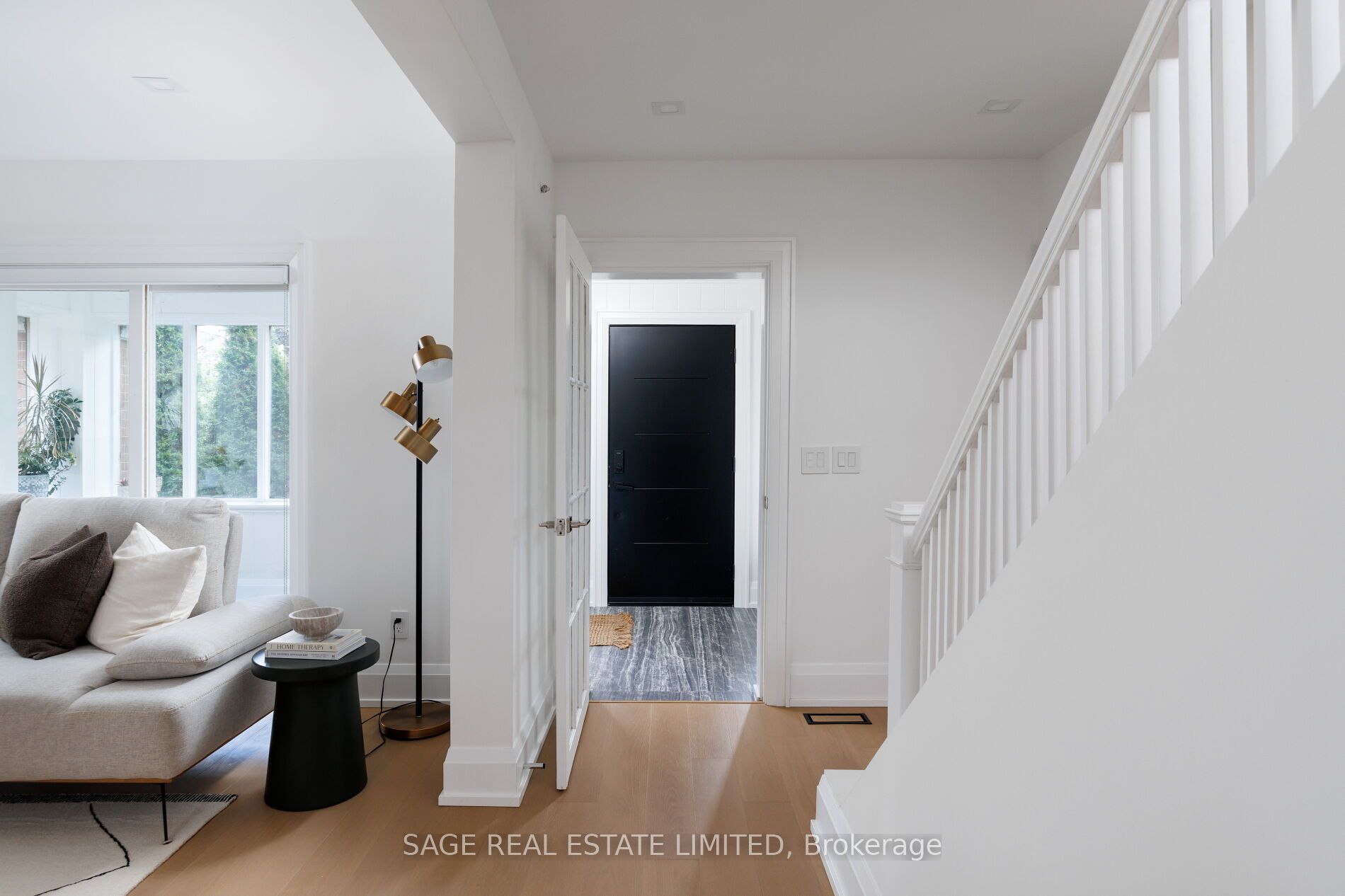 872 Royal York Road Property Photo 5