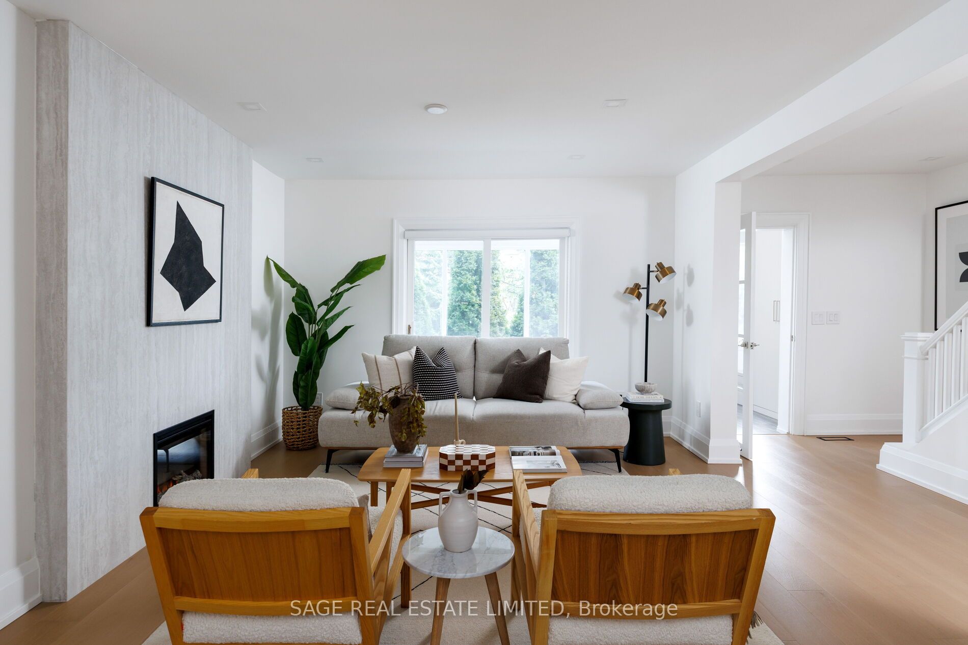 872 Royal York Road Property Photo 9