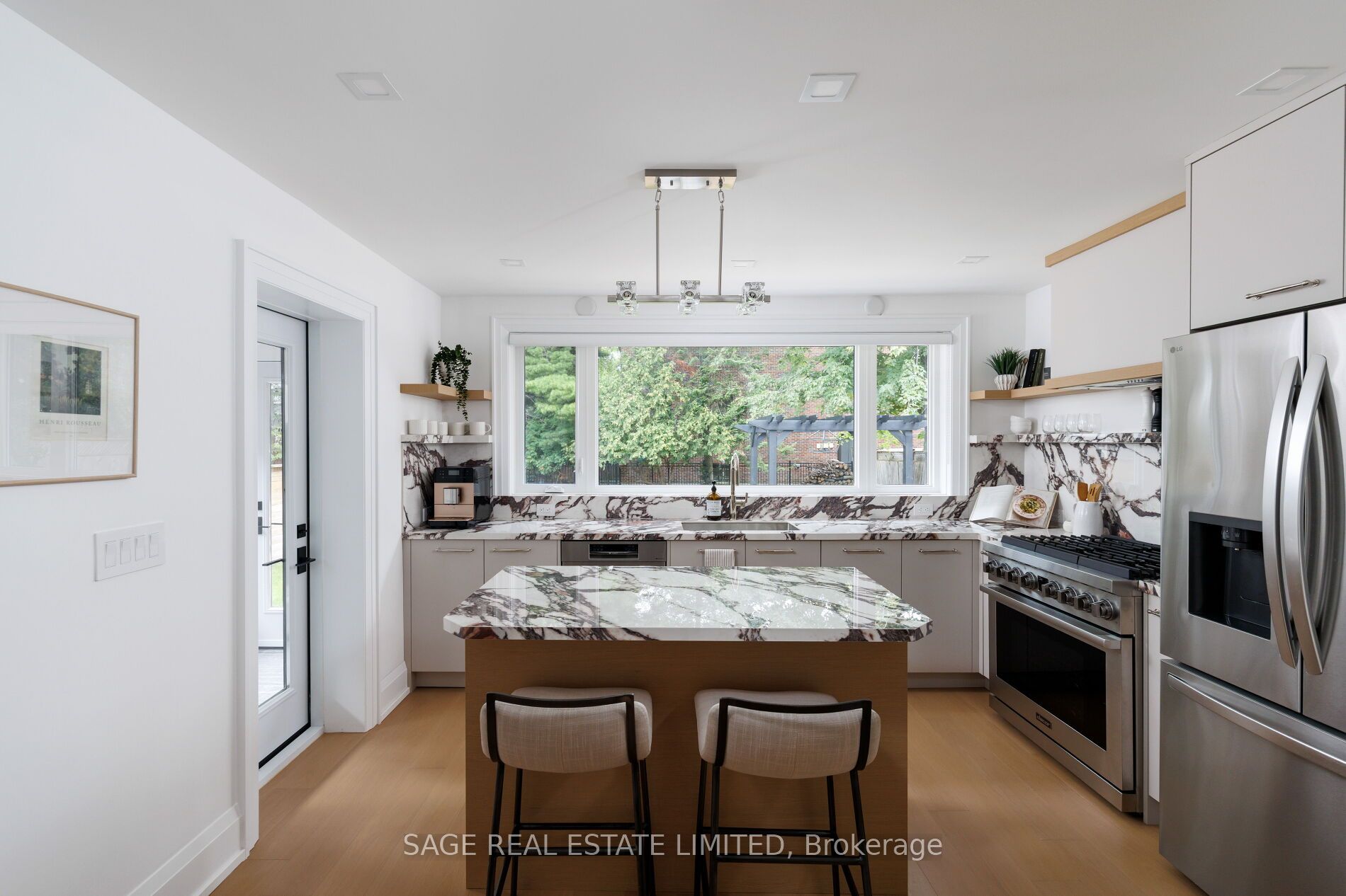 872 Royal York Road Property Photo 18