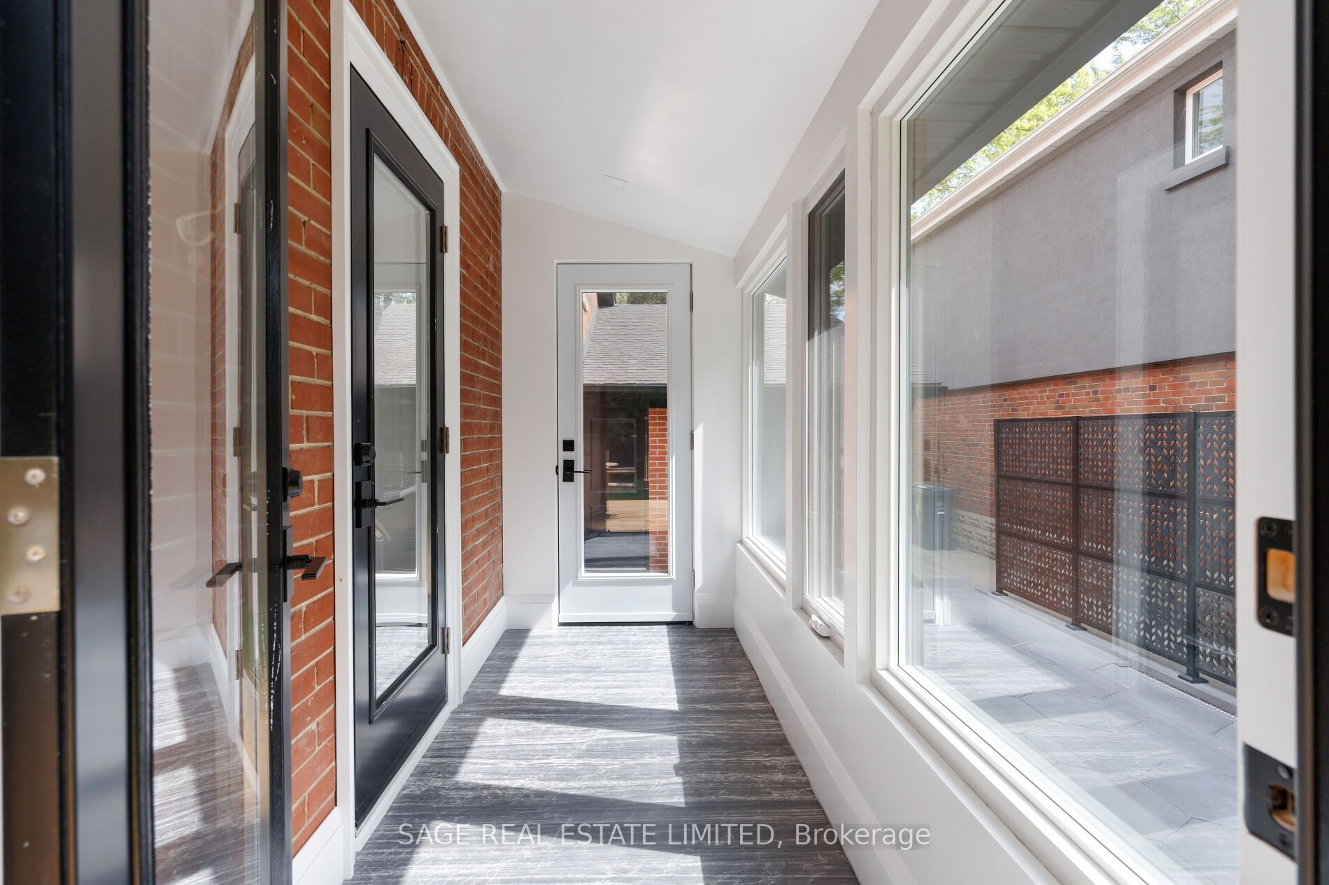 872 Royal York Road Property Photo 27
