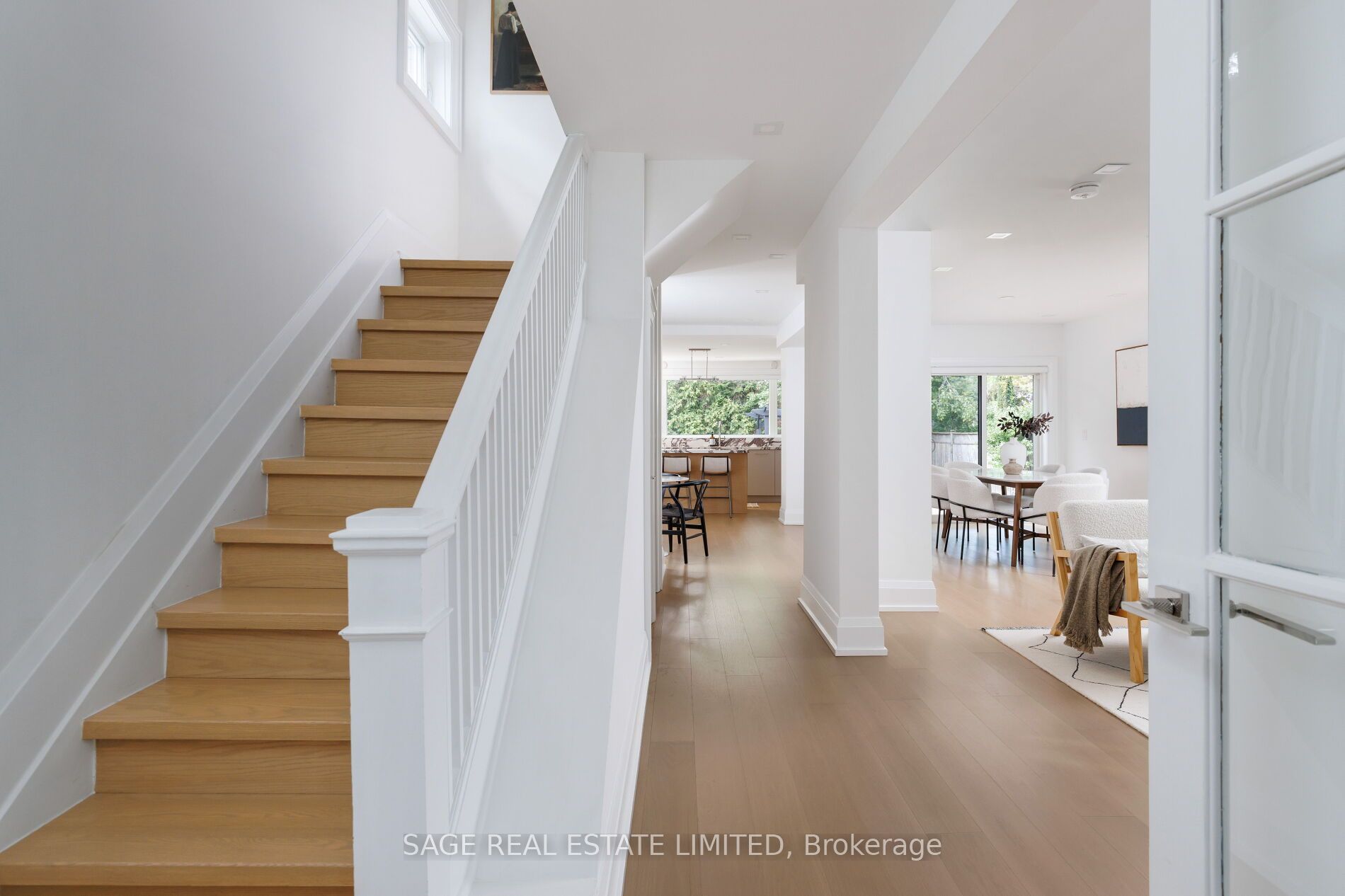 872 Royal York Road Property Photo 28