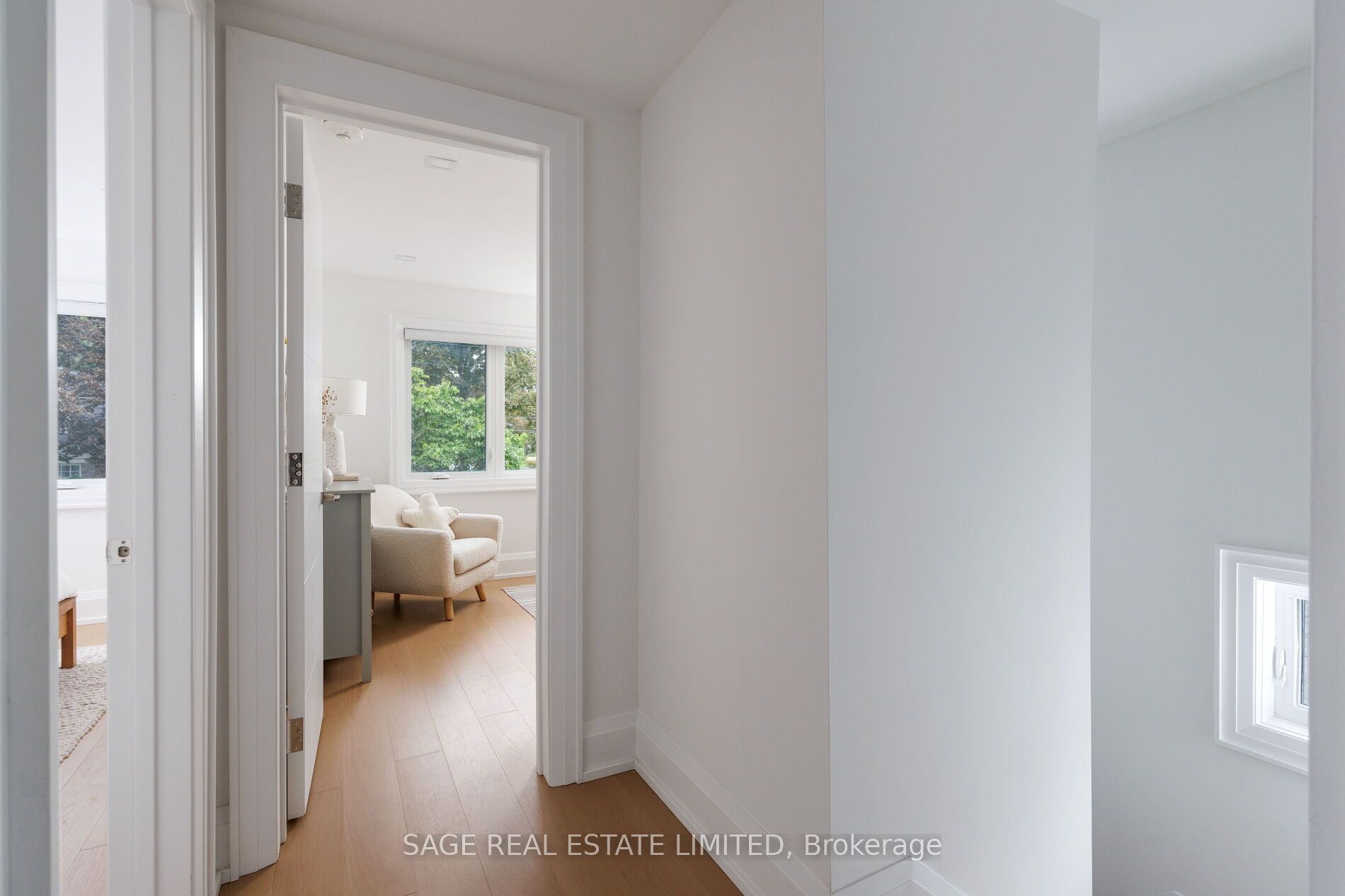 872 Royal York Road Property Photo 29
