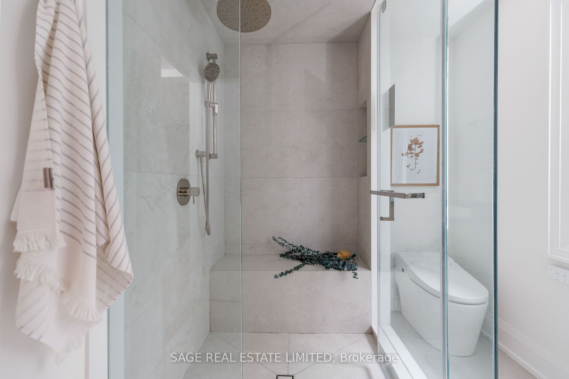 872 Royal York Road Property Photo 35