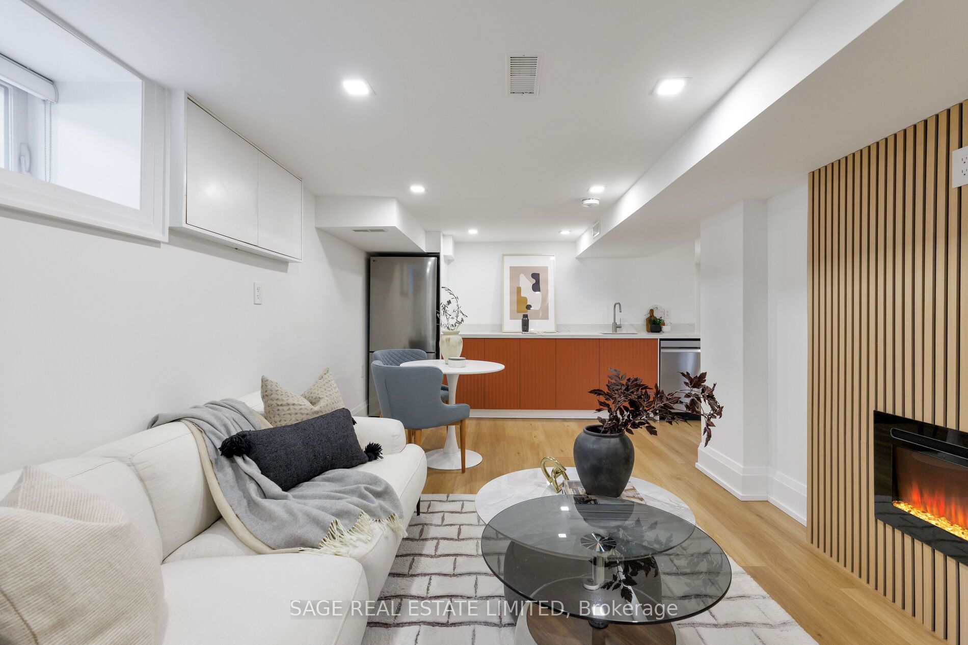 872 Royal York Road Property Photo 45