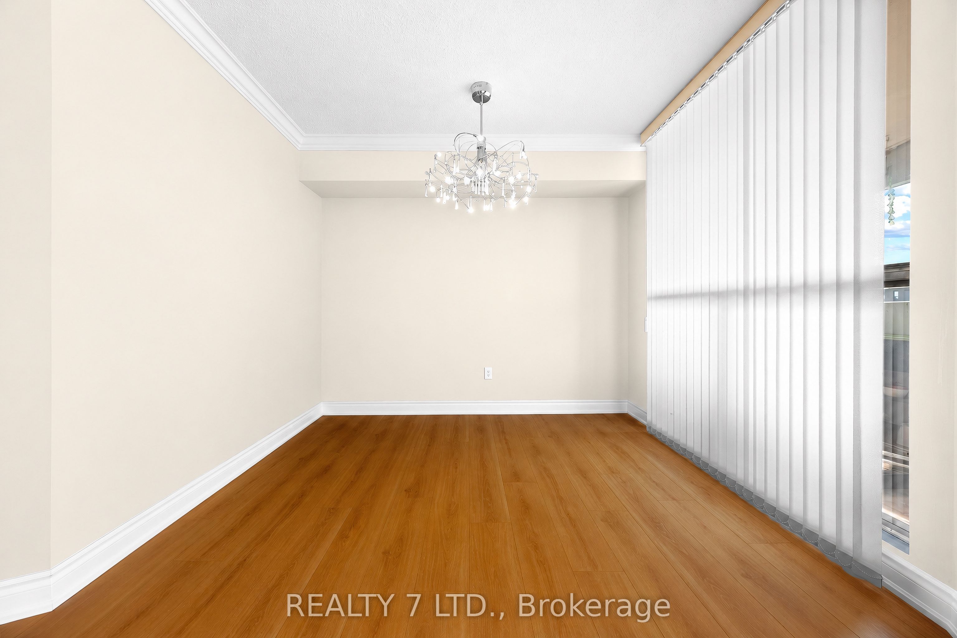 50 Elm Drive E 1507 Property Photo 5