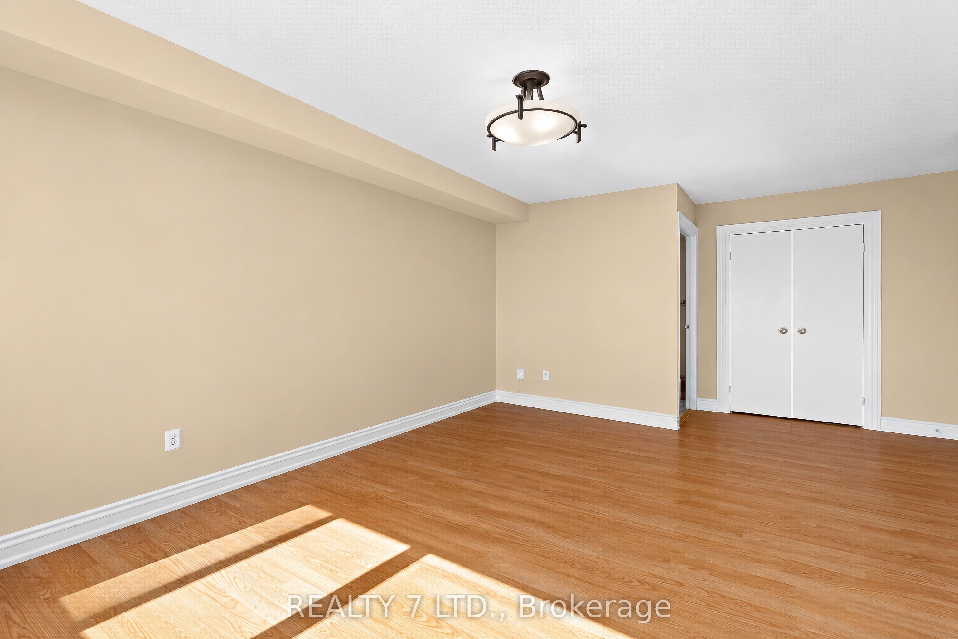 50 Elm Drive E 1507 Property Photo 26