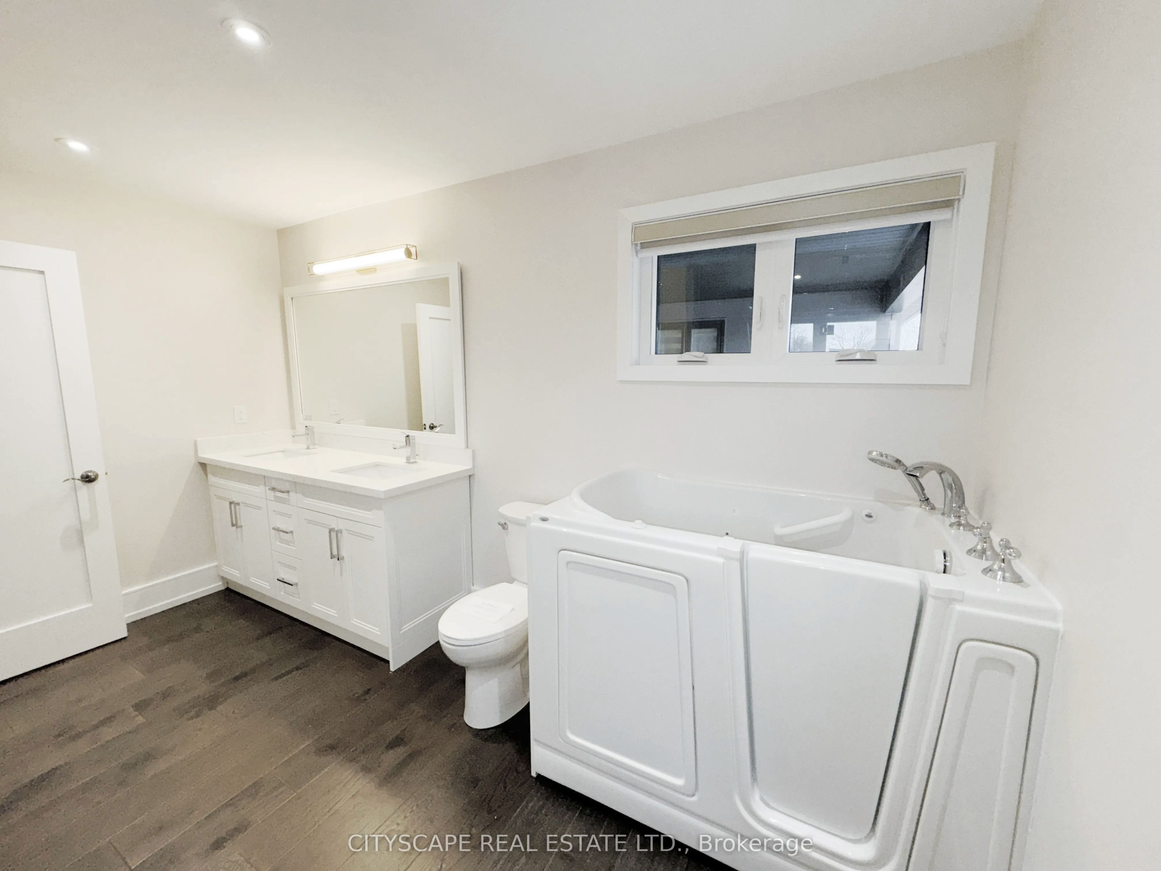 204 Mary Street Property Photo 27