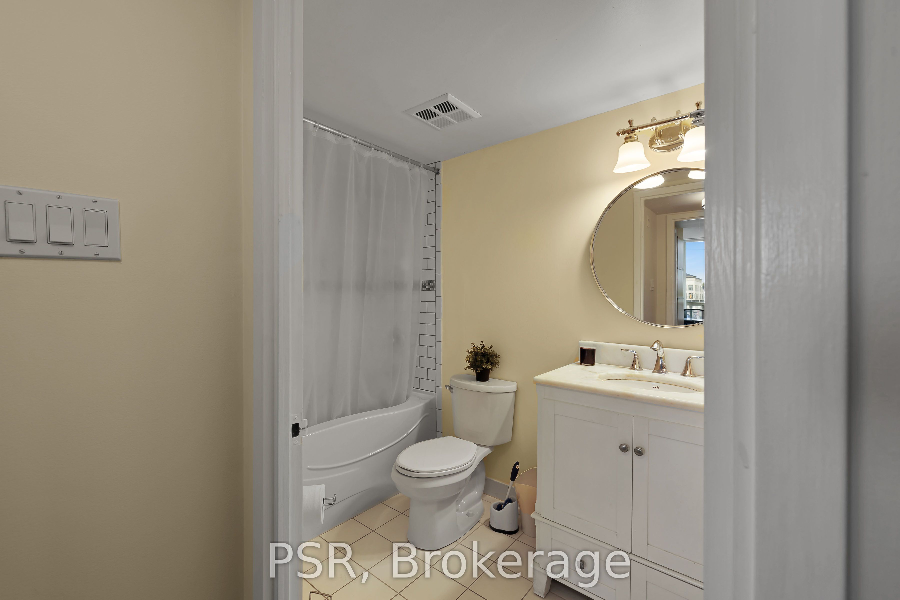 185 Robinson Street 312 Property Photo 19