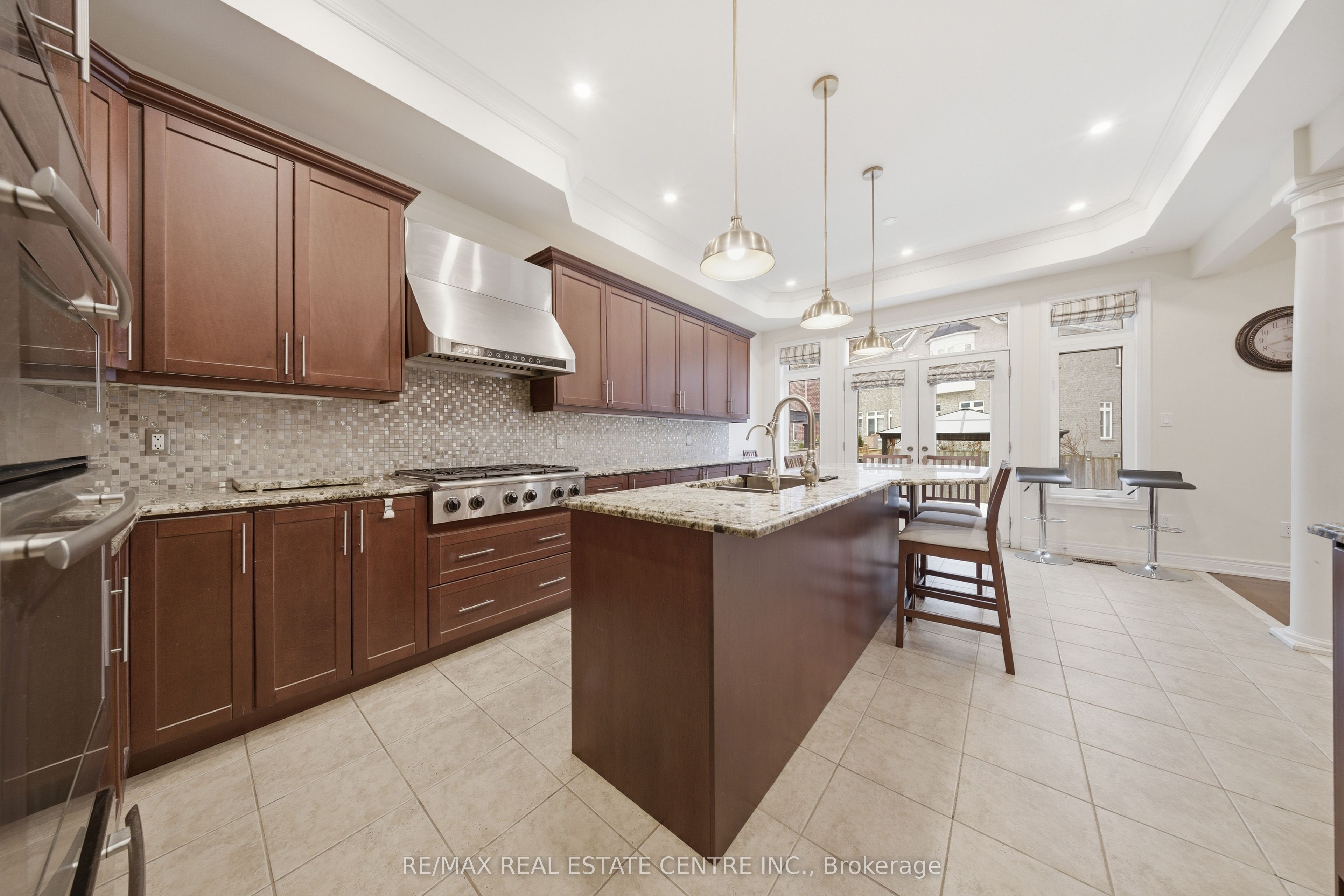 3290 Erin Centre Boulevard Property Photo 16