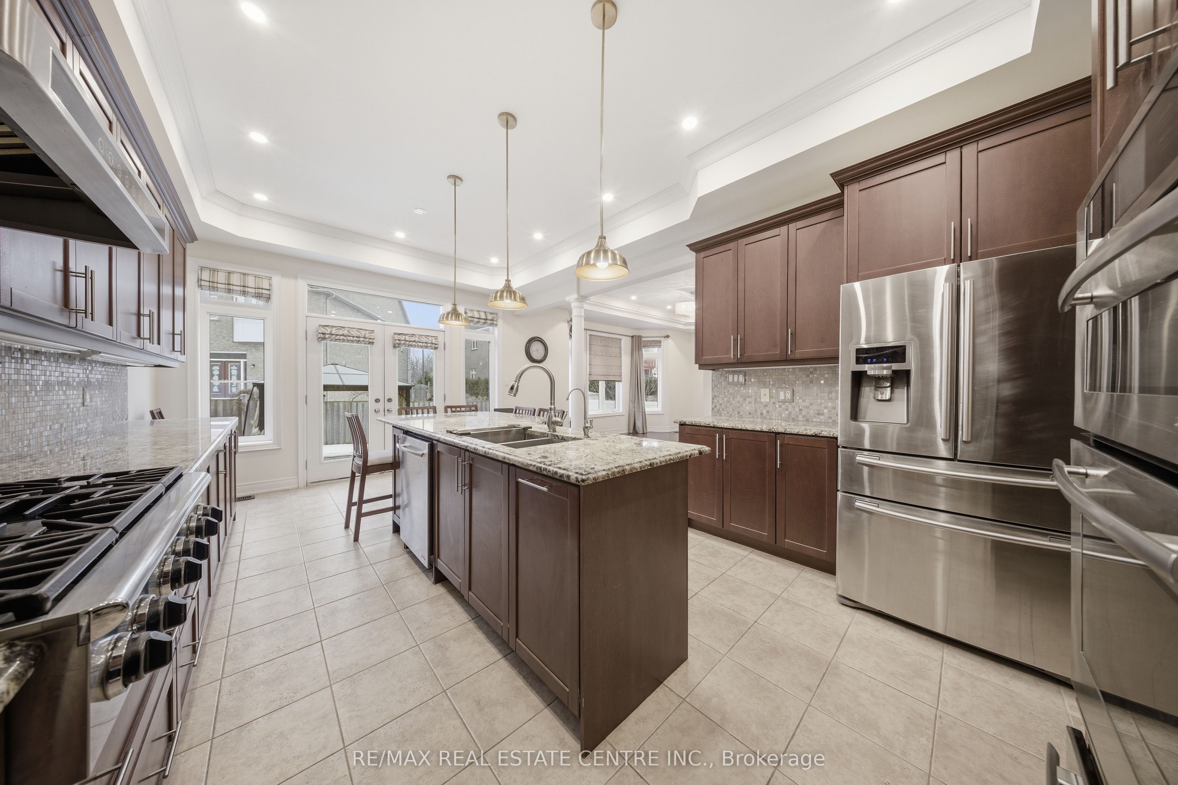 3290 Erin Centre Boulevard Property Photo 17