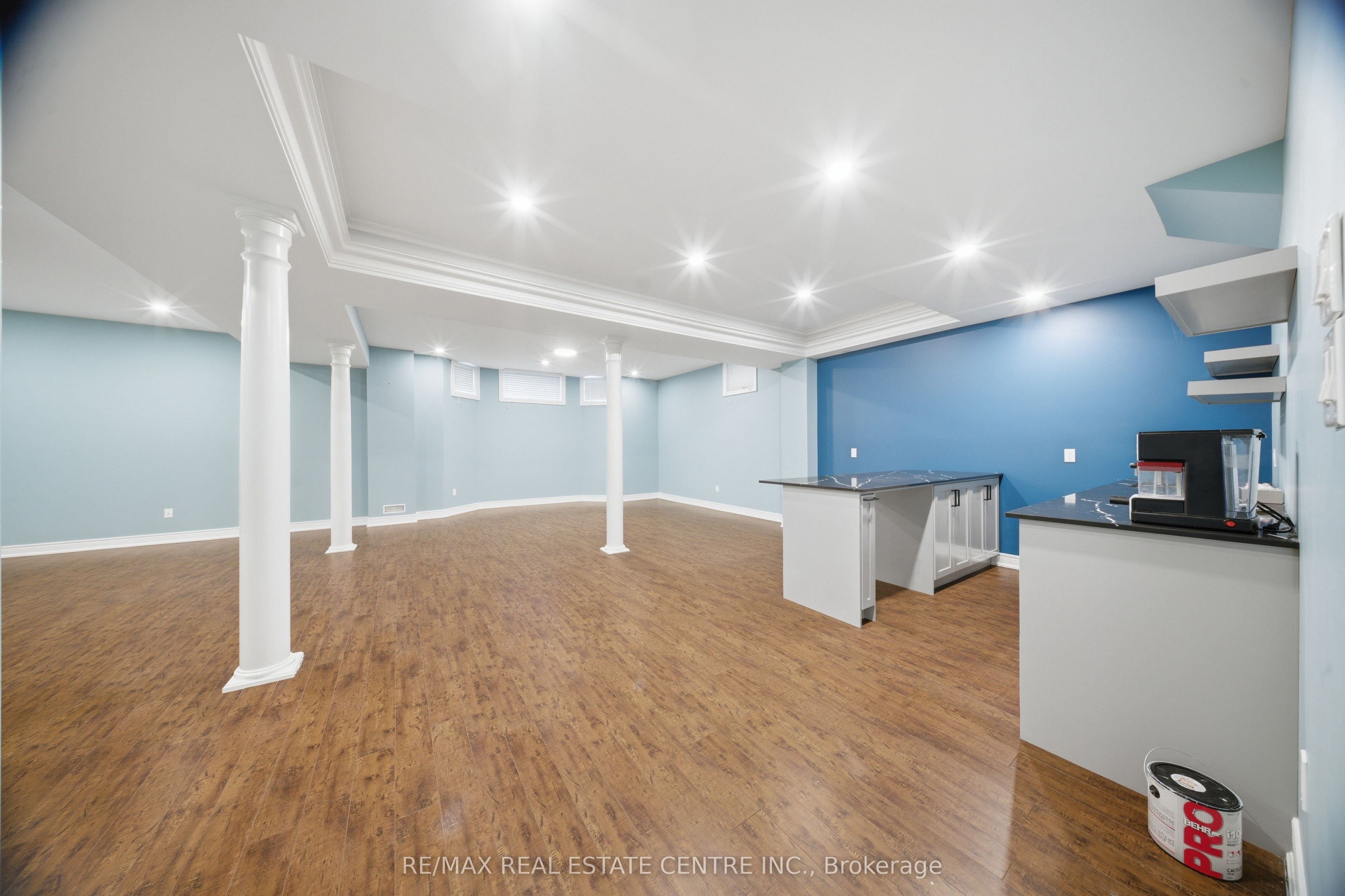 3290 Erin Centre Boulevard Property Photo 24