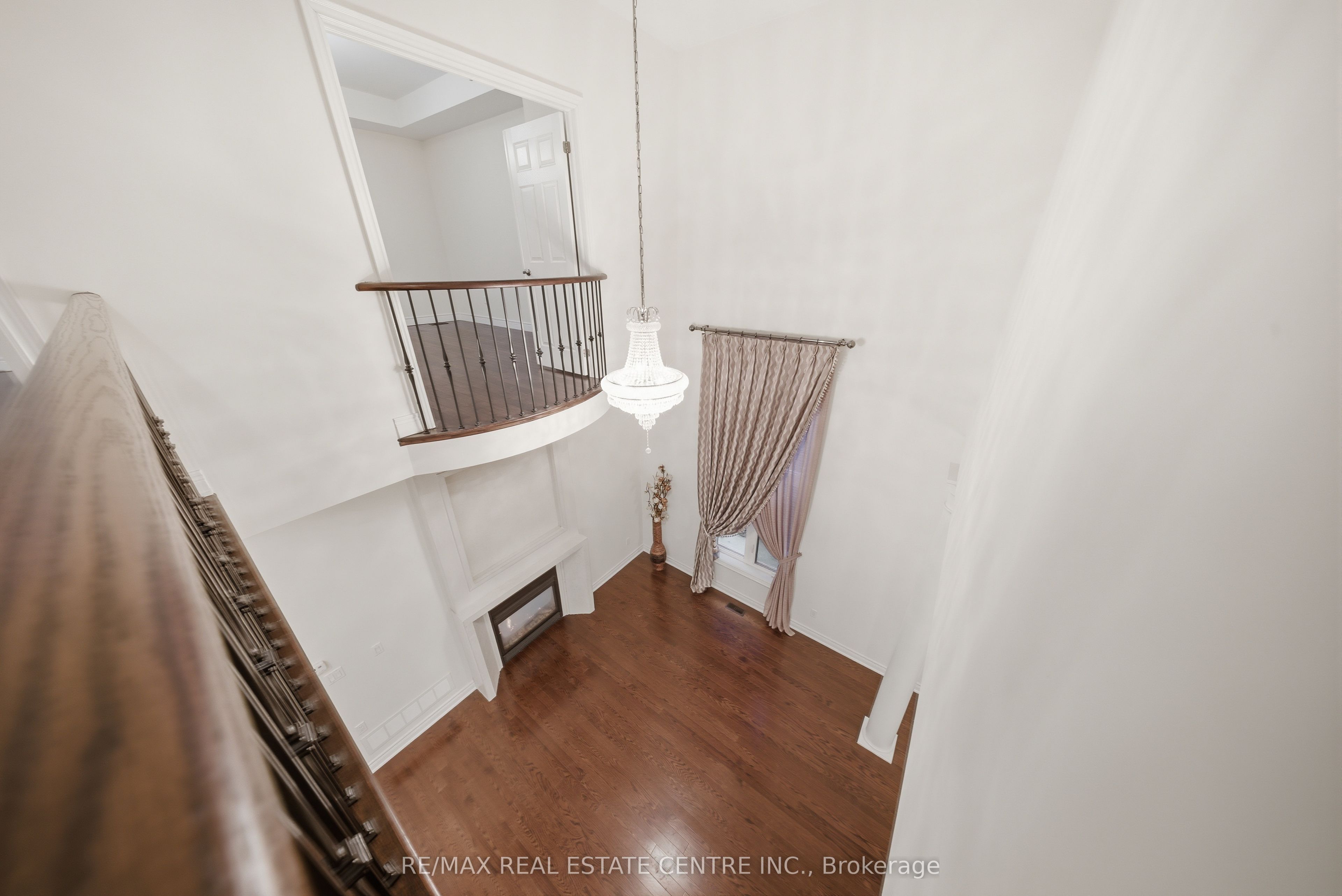 3290 Erin Centre Boulevard Property Photo 35