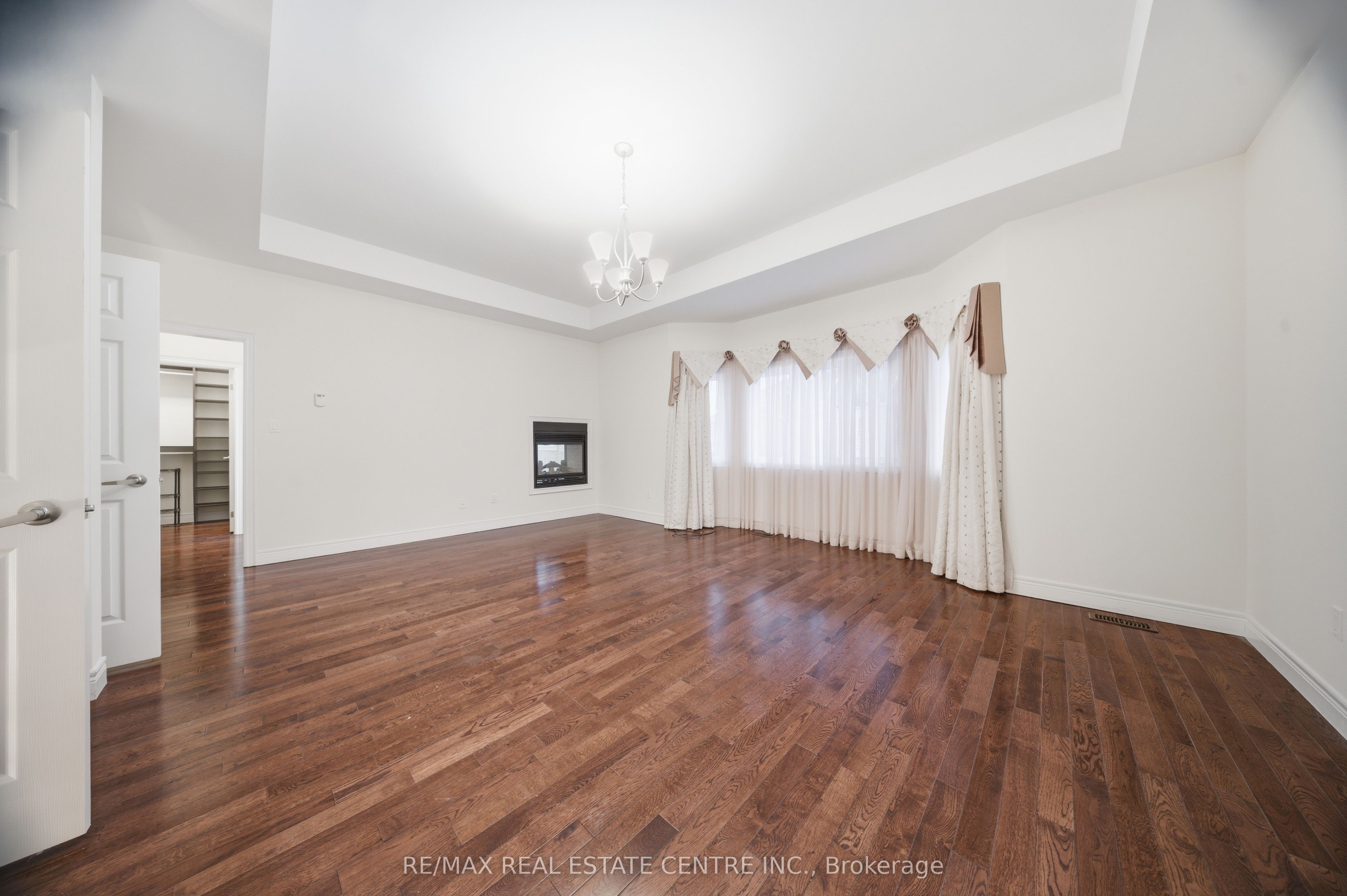3290 Erin Centre Boulevard Property Photo 38