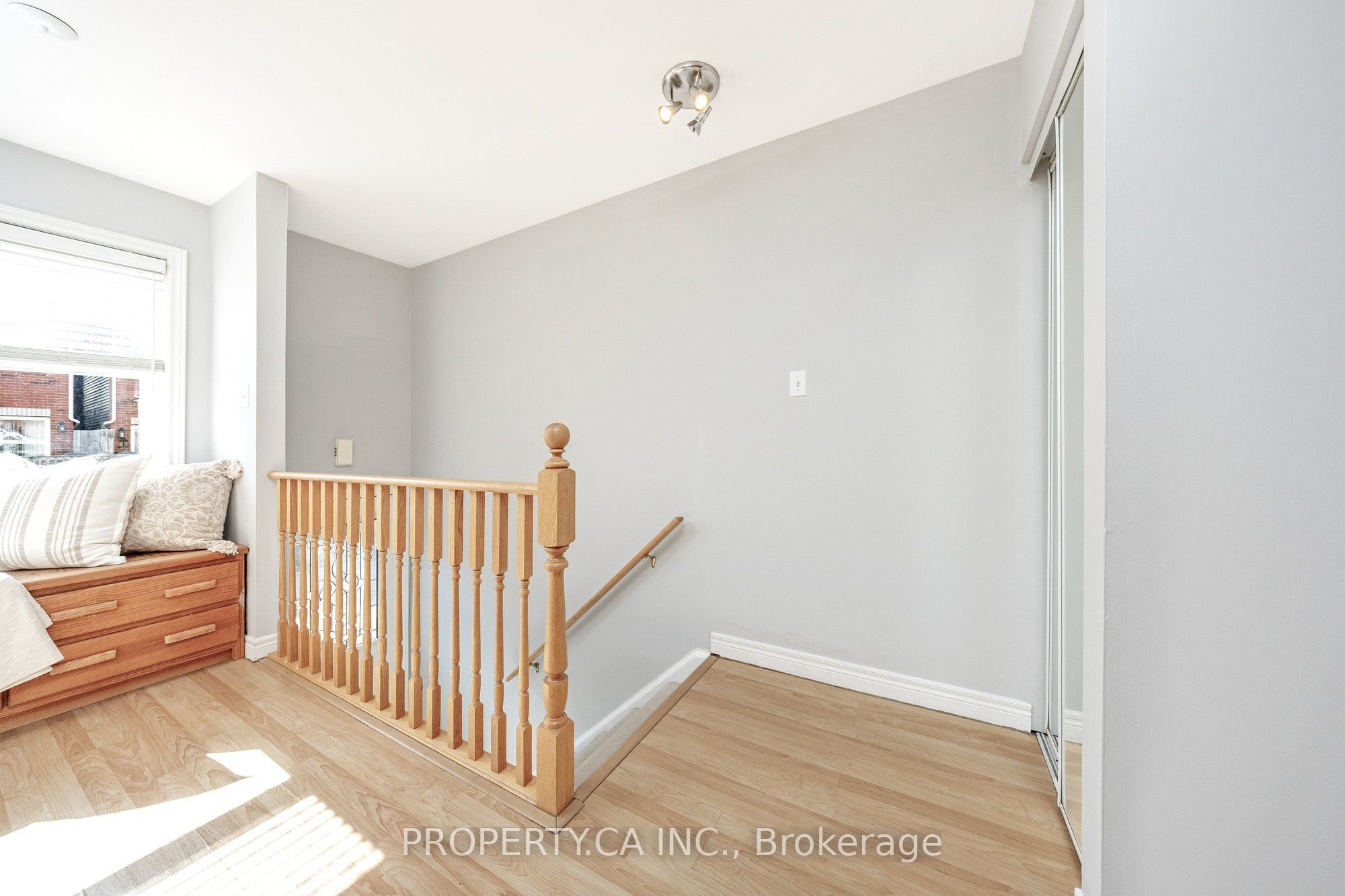 1751 Lampman Avenue 24 Property Photo 3