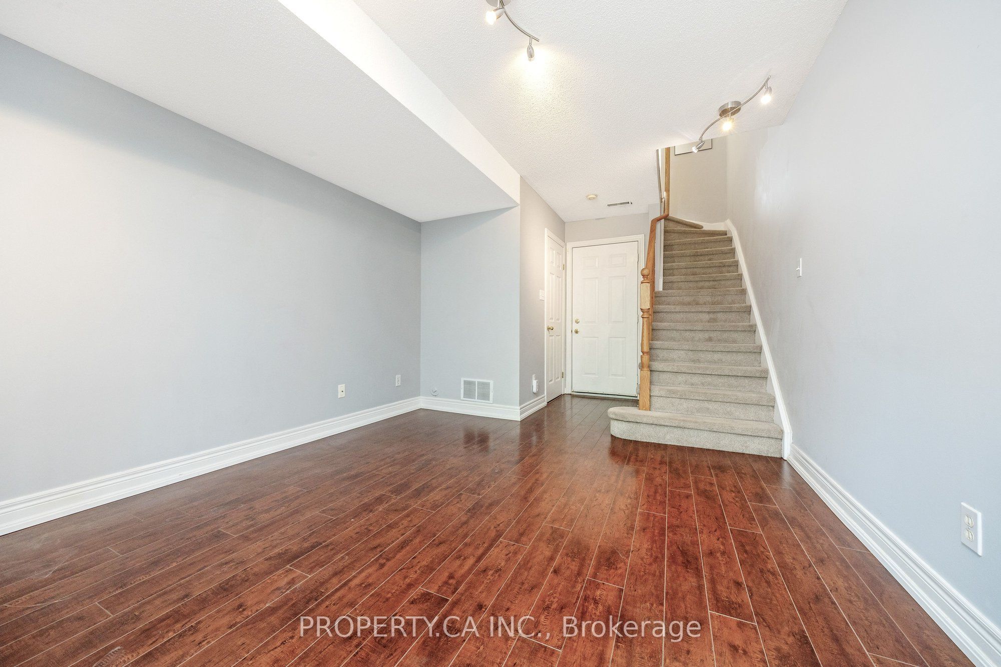 1751 Lampman Avenue 24 Property Photo 25