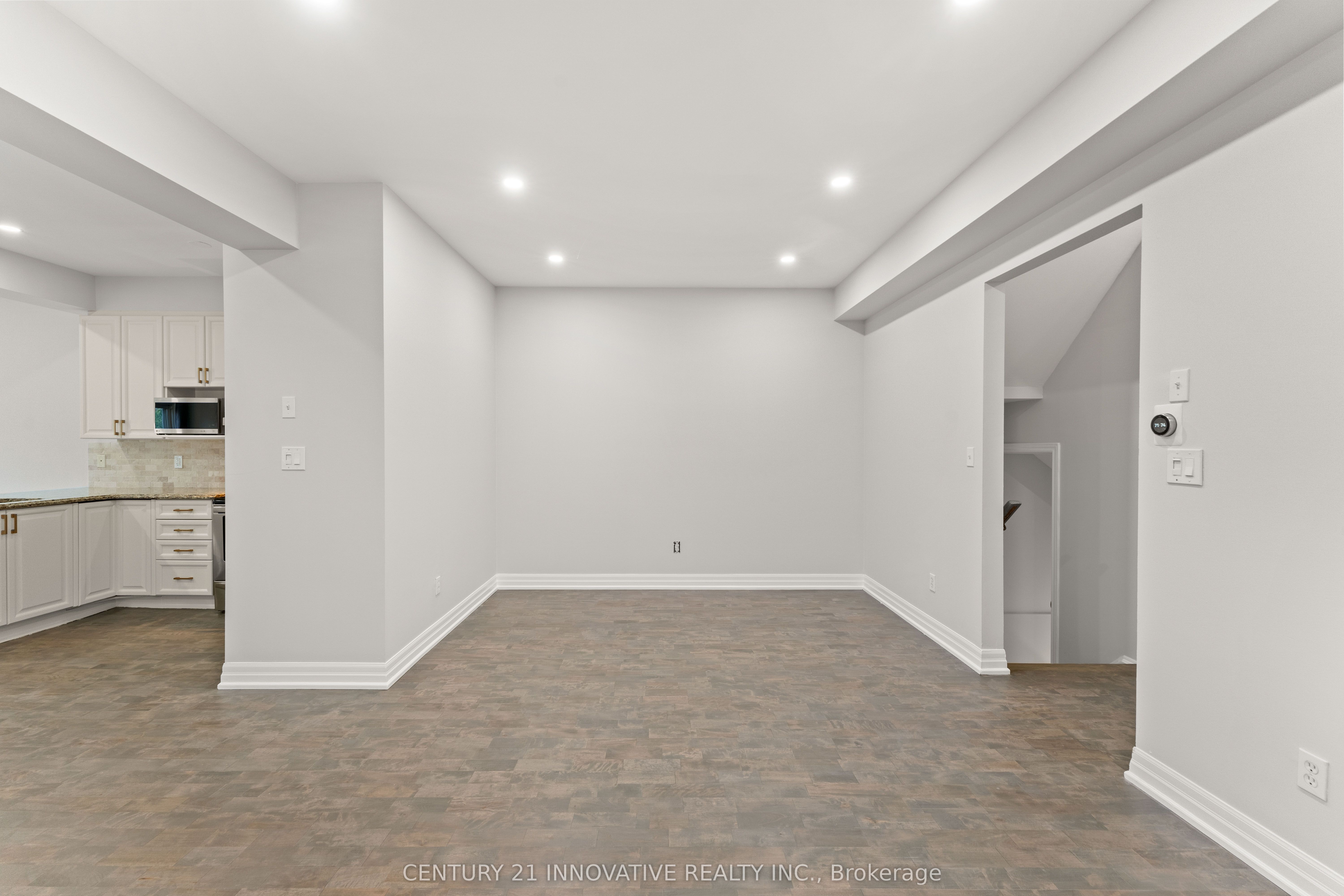 2442 Felhaber Crescent Property Photo 6
