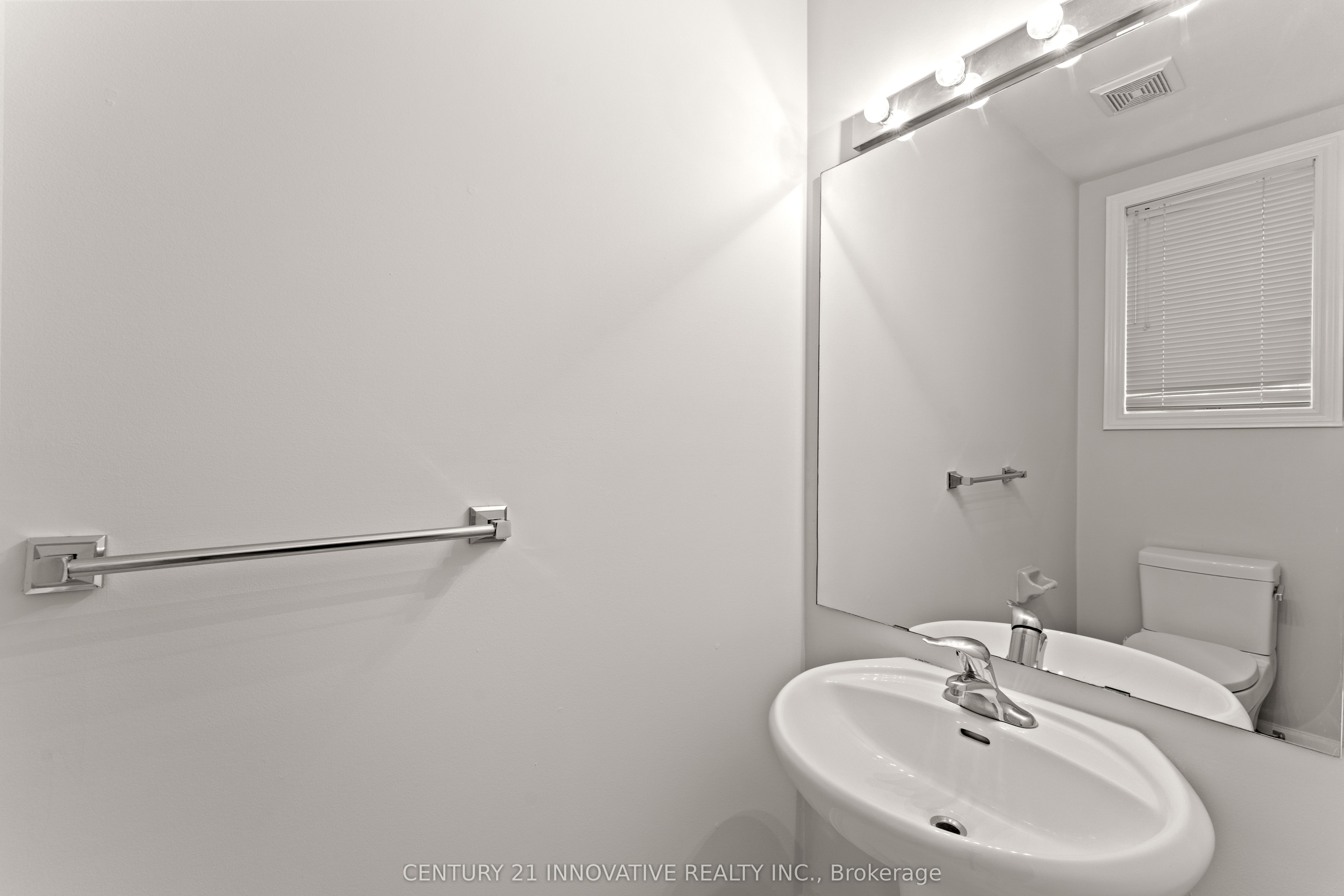 2442 Felhaber Crescent Property Photo 14